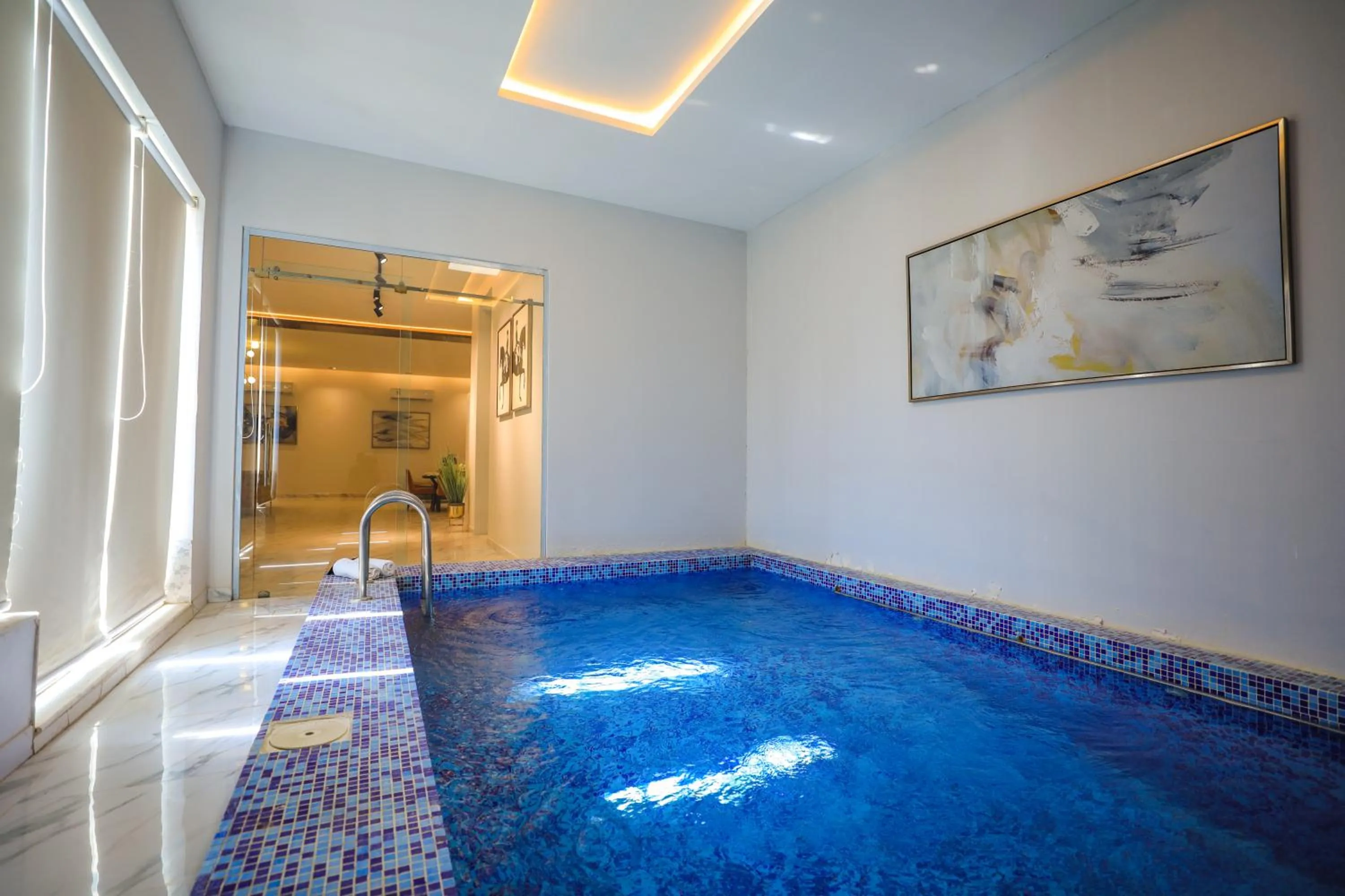 The Corner Hotel Resorts - Riyadh