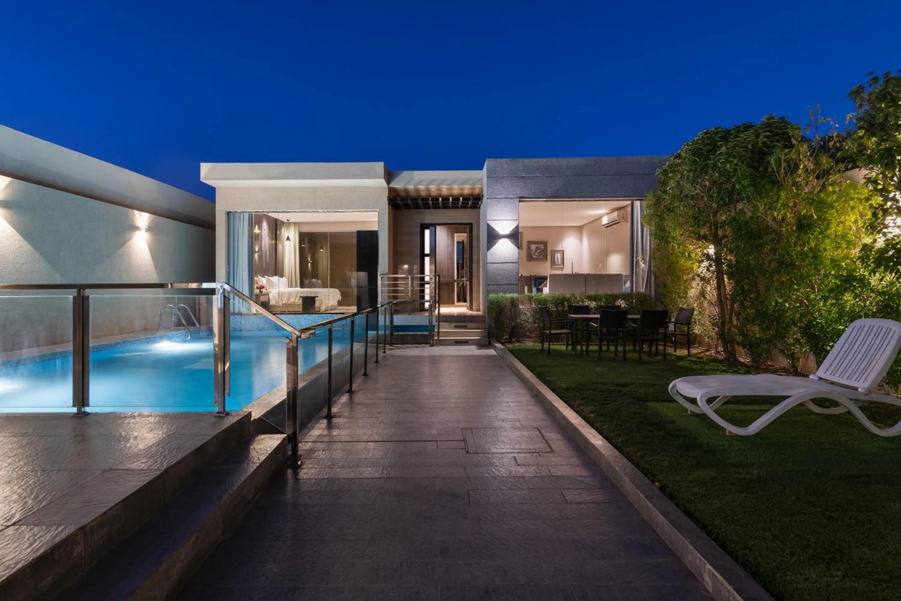 The Corner Hotel Resorts - Riyadh