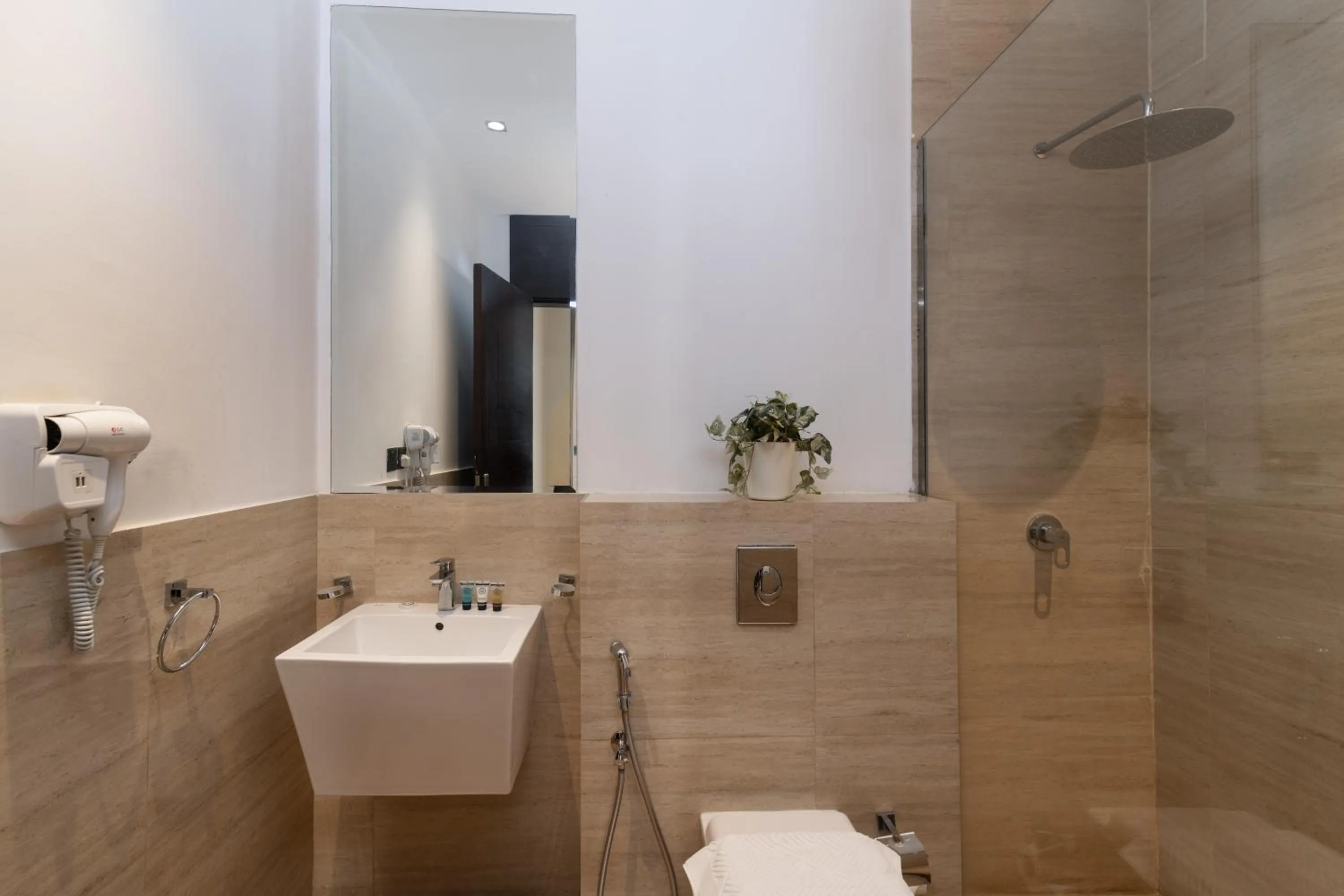 The Corner Hotel Resorts - Riyadh