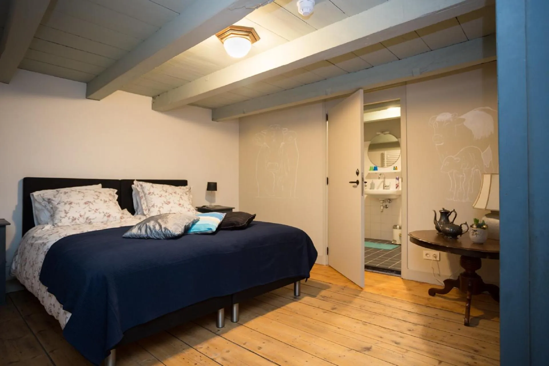Bed in Bed & Breakfast Huis Sevenaer