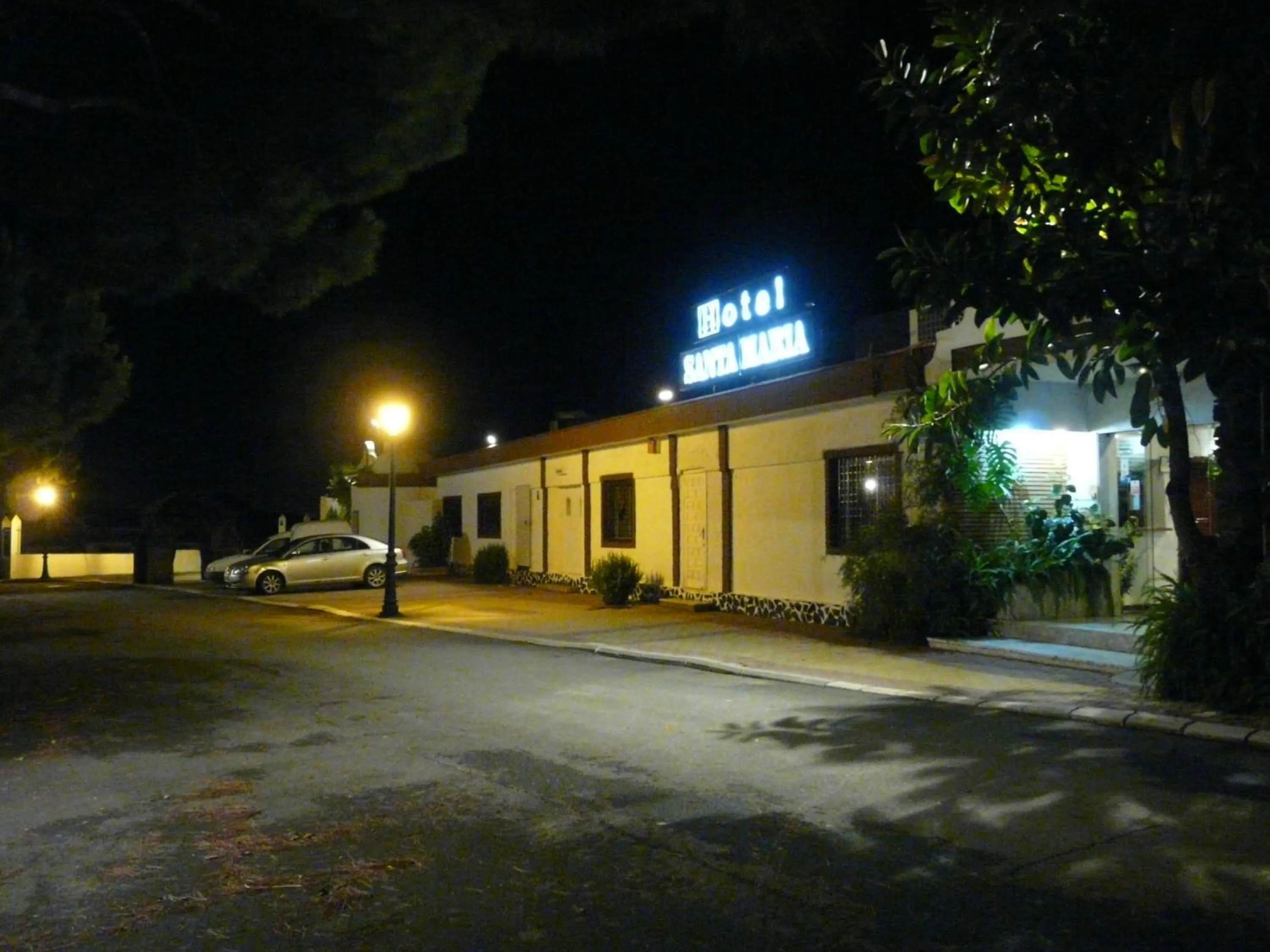 Property building in Hotel Santa María