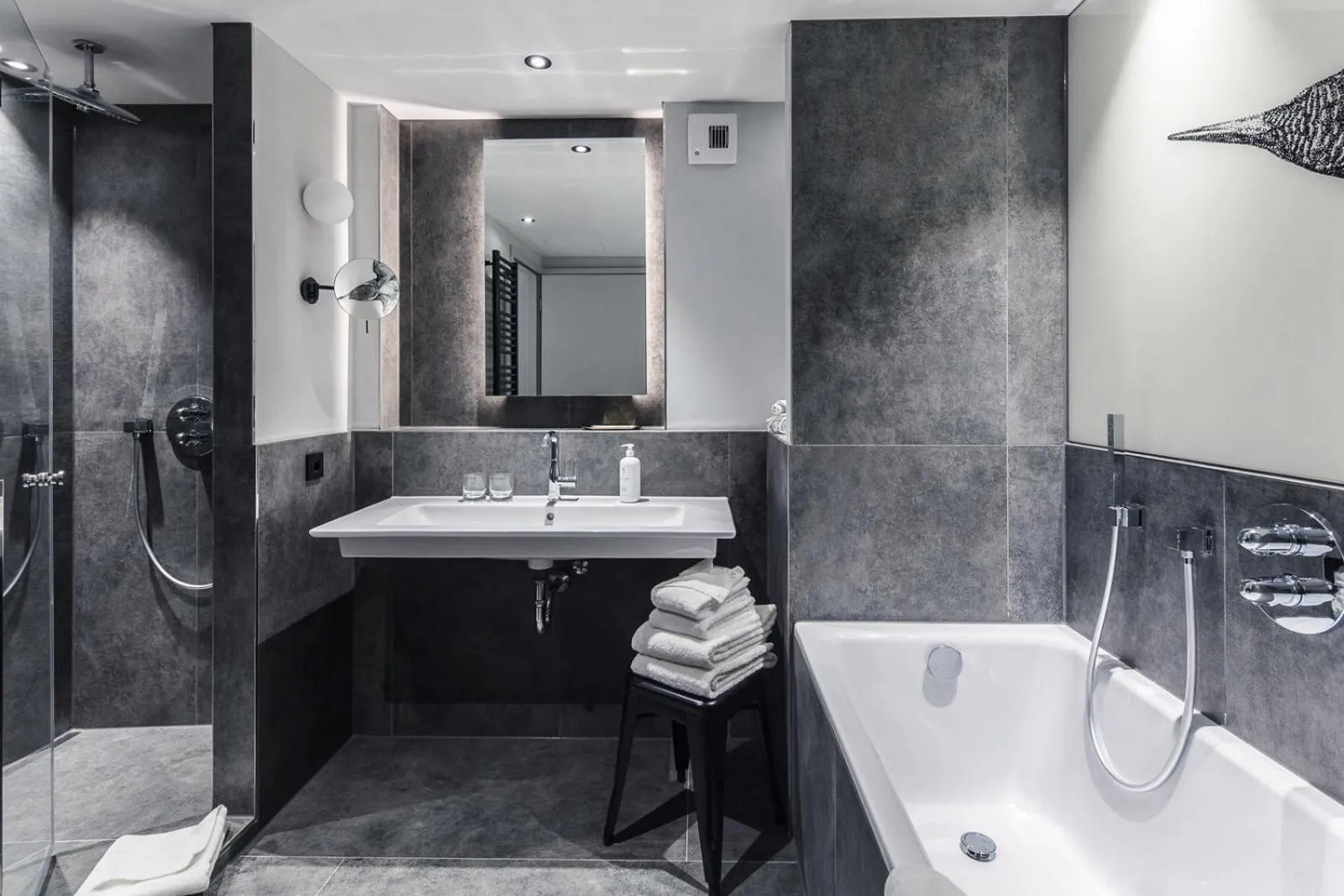 Shower in SOLLER Business Hotel - Munich Airport MUC