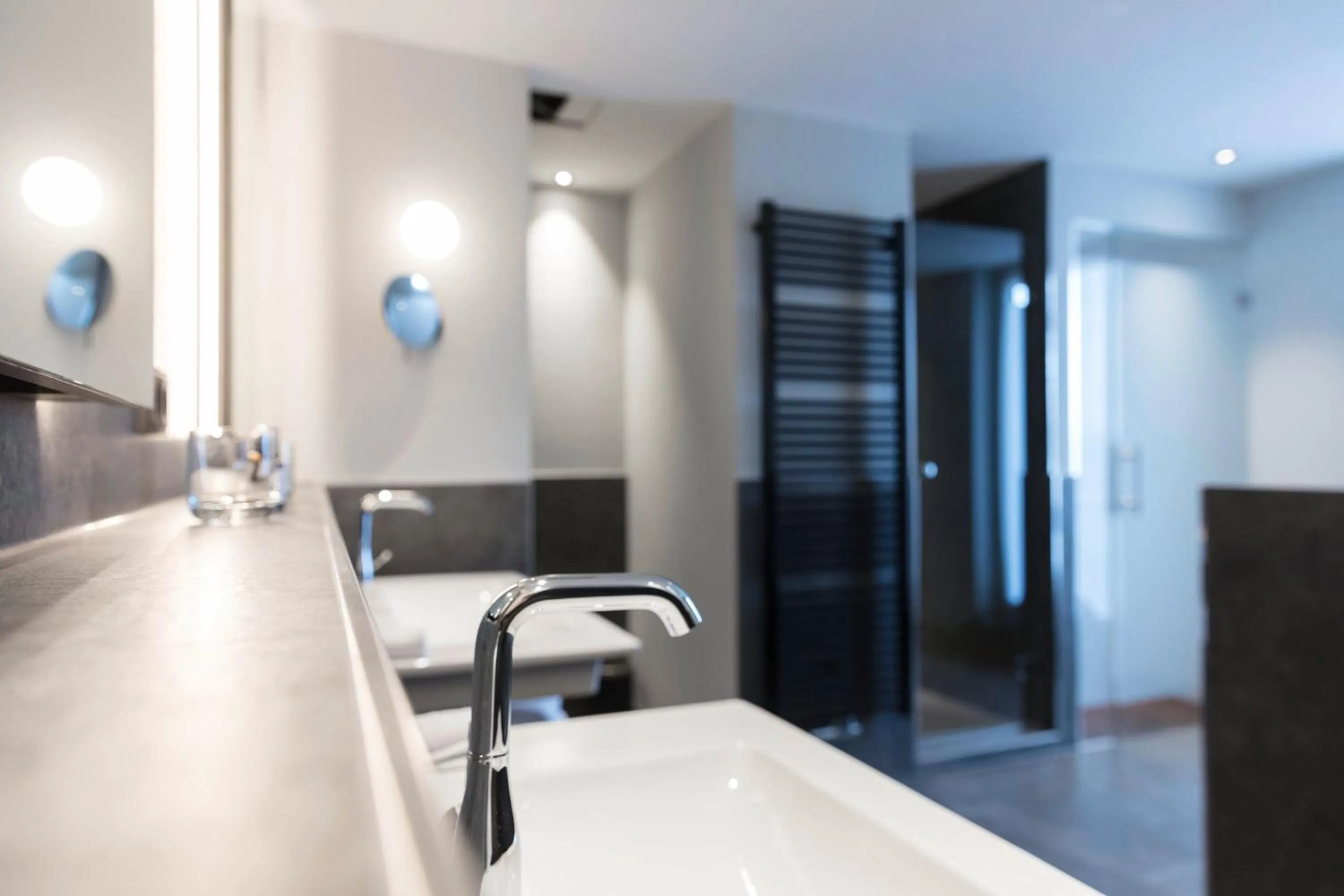 Bathroom in SOLLER Business Hotel - Munich Airport MUC