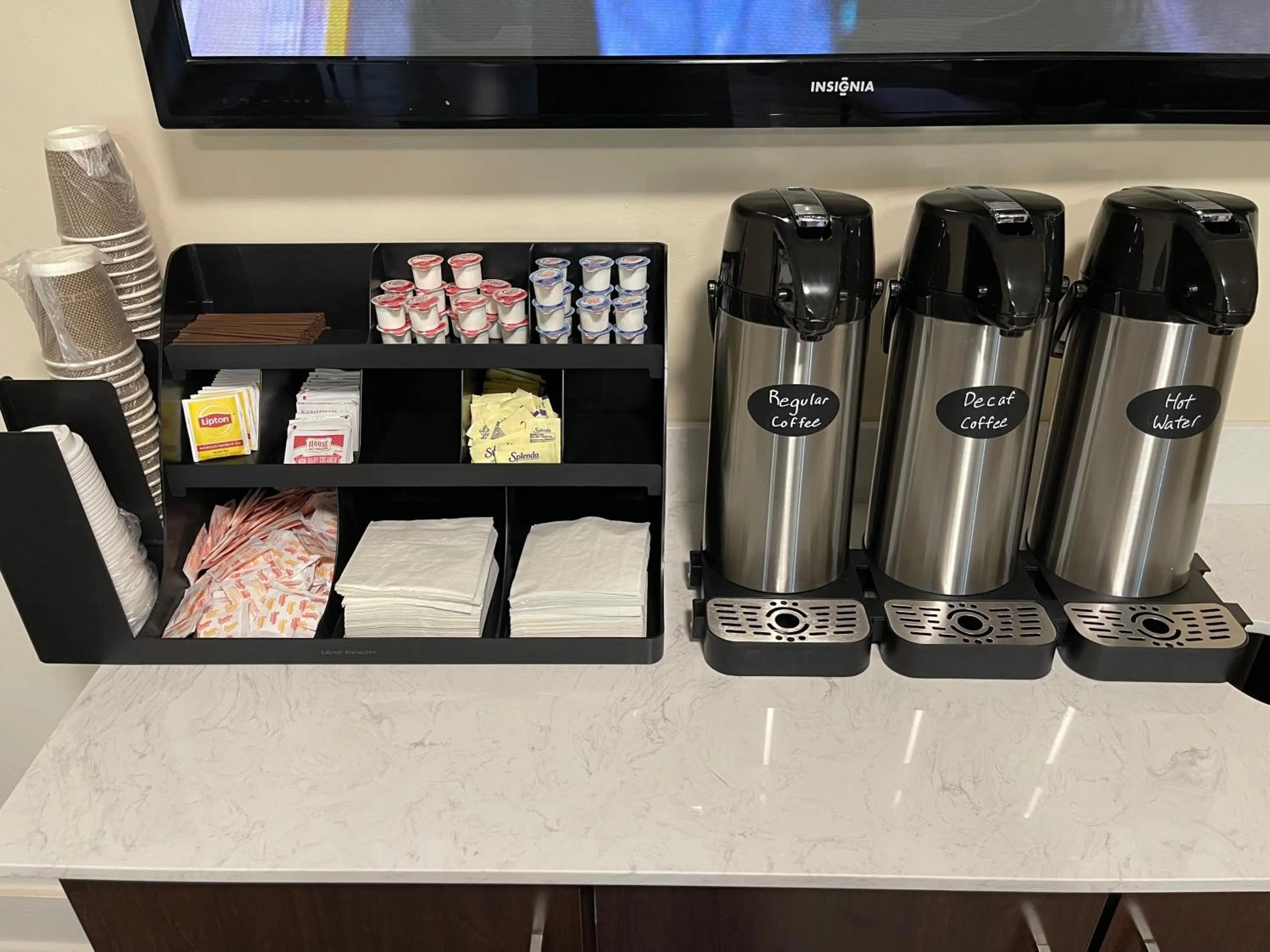 Coffee/tea facilities in Red Roof Inn LaGrange