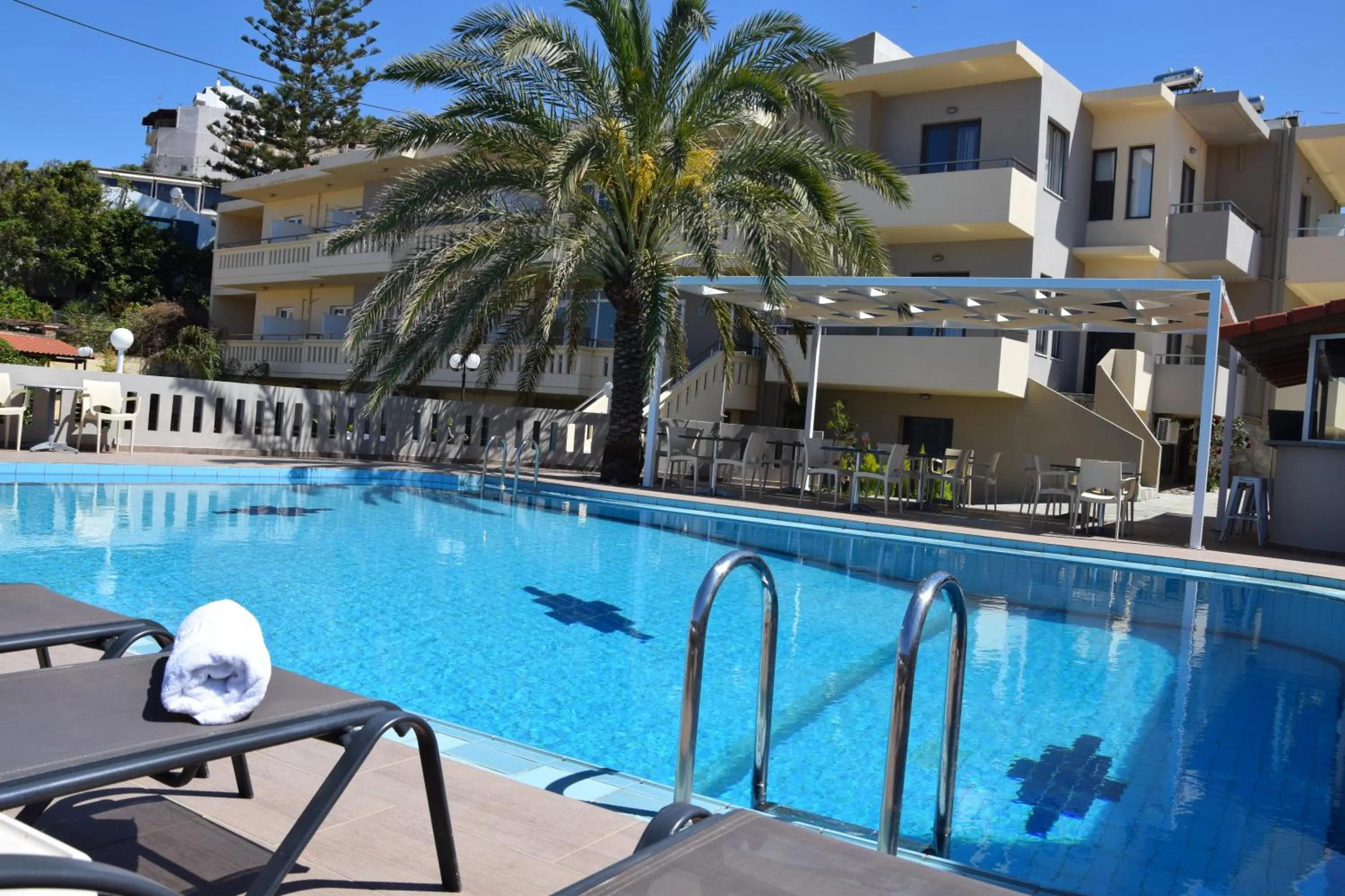 Pool view in Amaryllis
