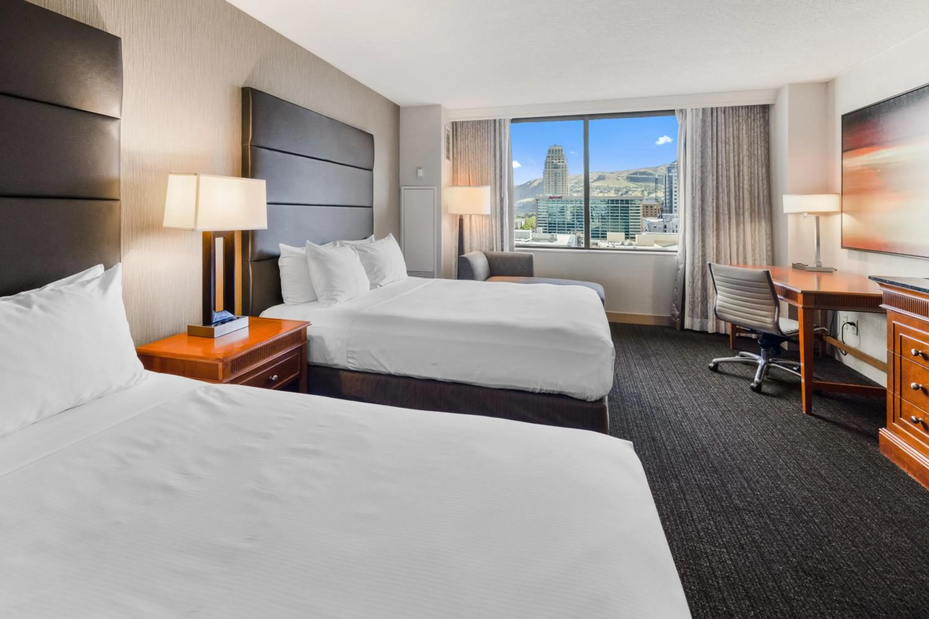 Bed in Hilton Salt Lake City Center