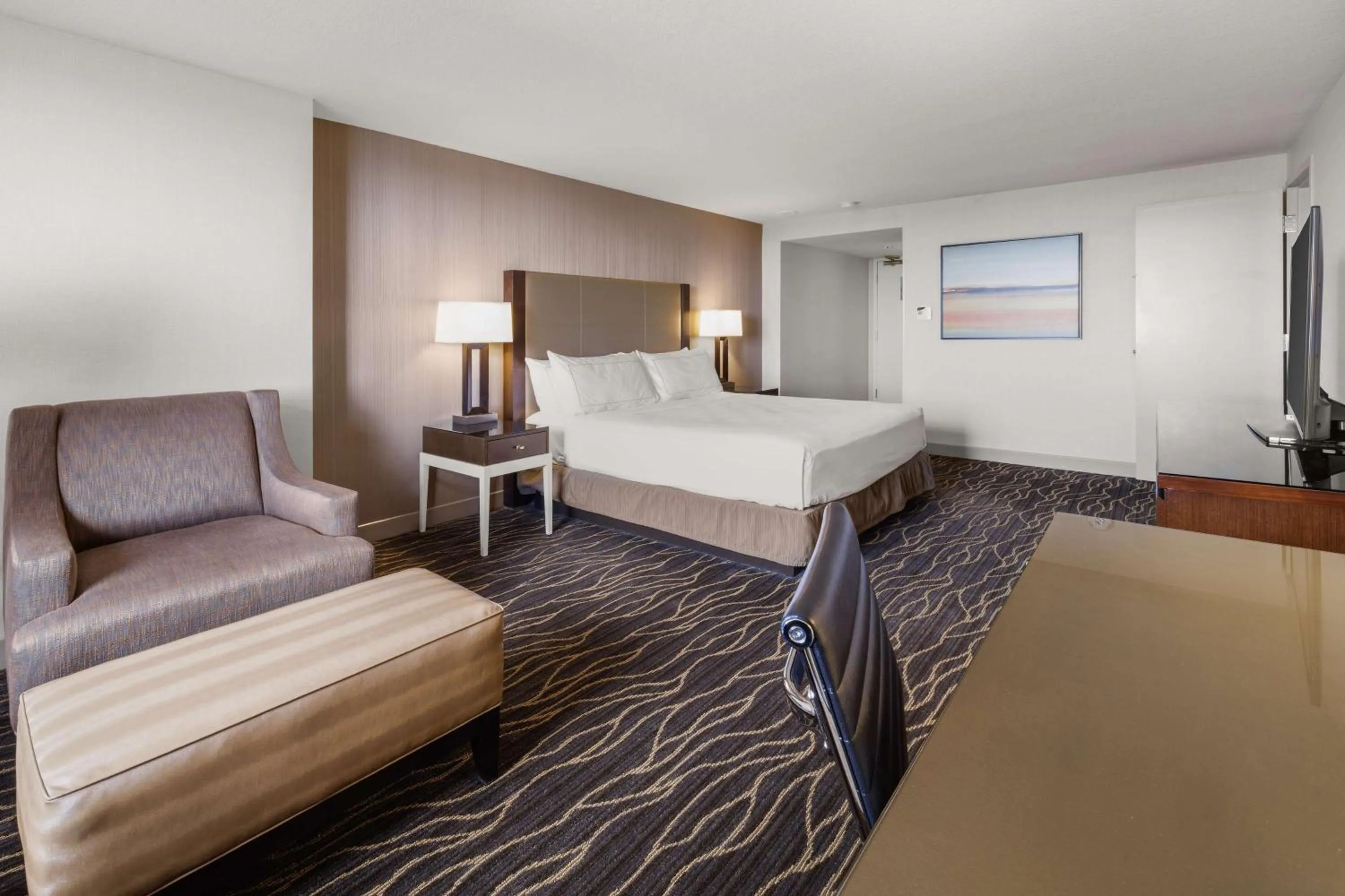 Bedroom, Bed in Hilton Salt Lake City Center