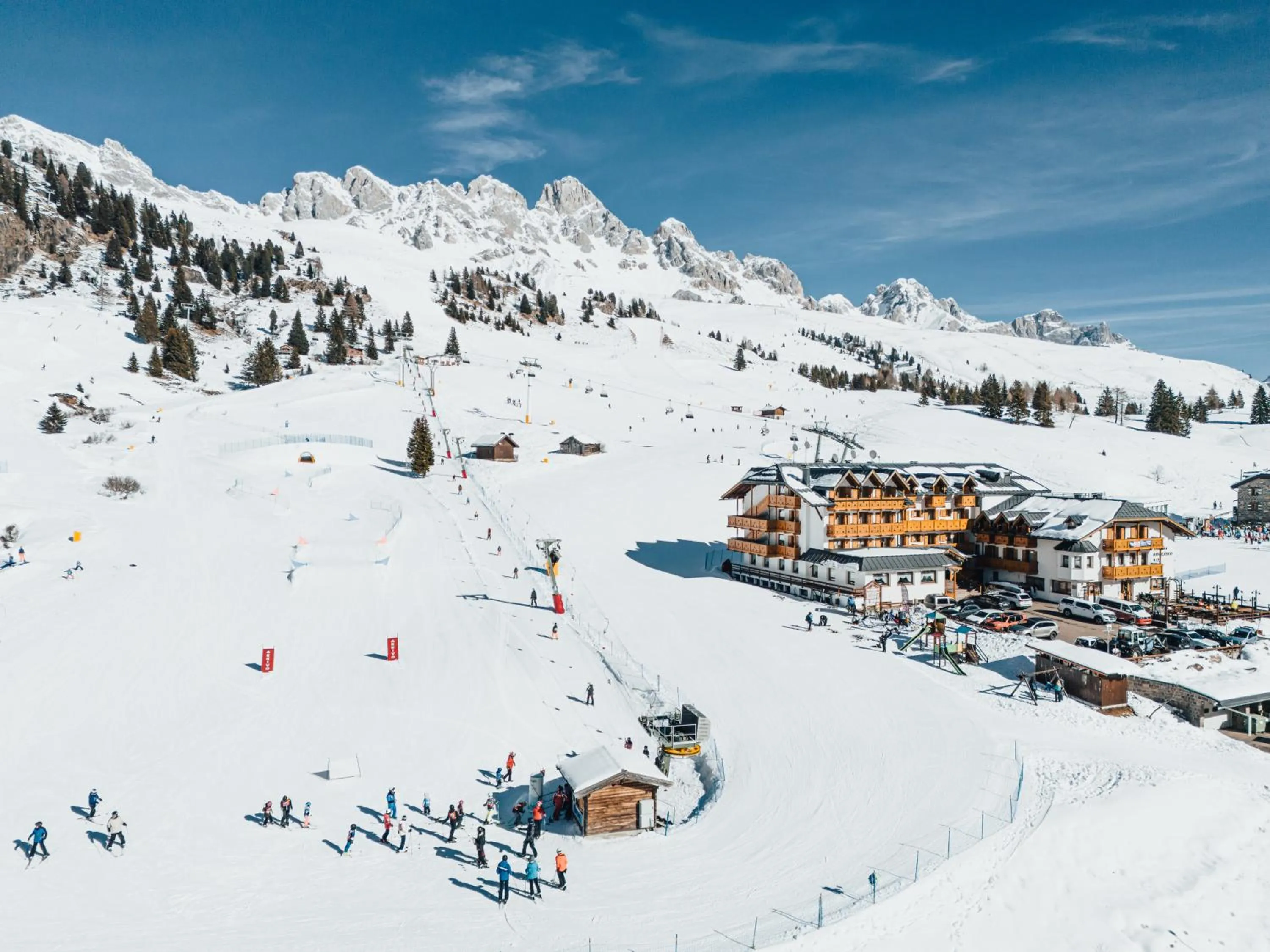 Skiing in Hotel San Marco