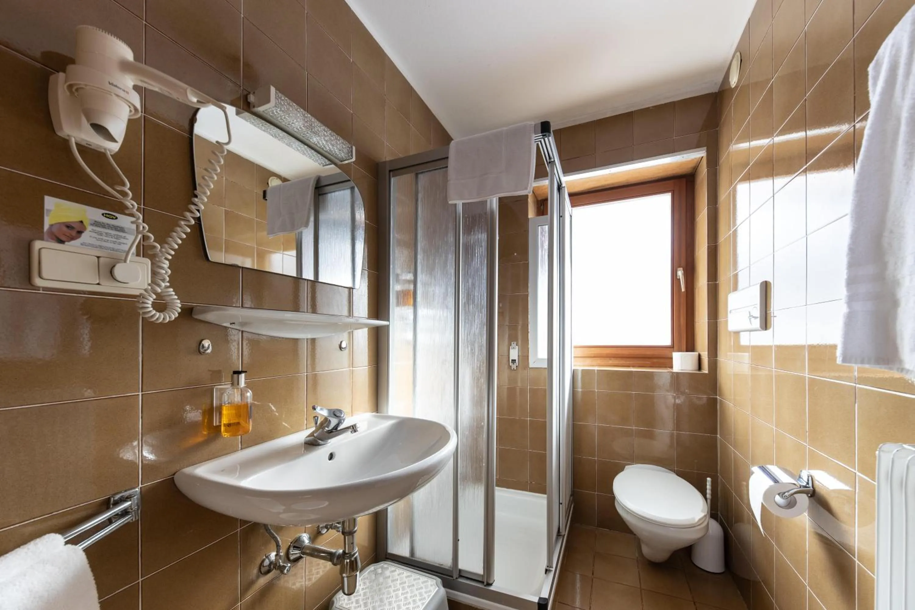 Bathroom in Hotel Fines