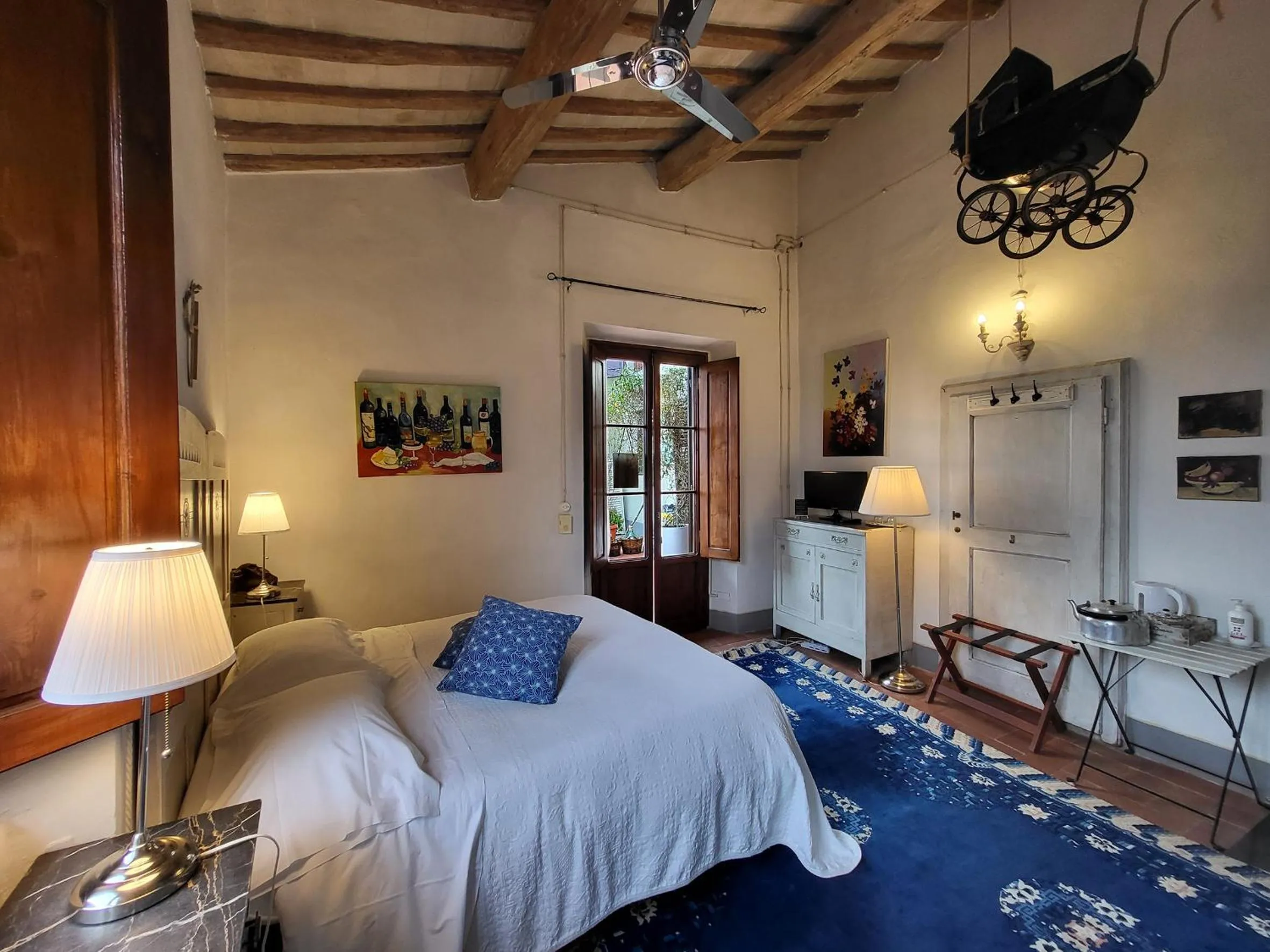 Photo of the whole room, Bed in Le Terrazze Del Chianti b&b Residenza d'Epoca e di Charme