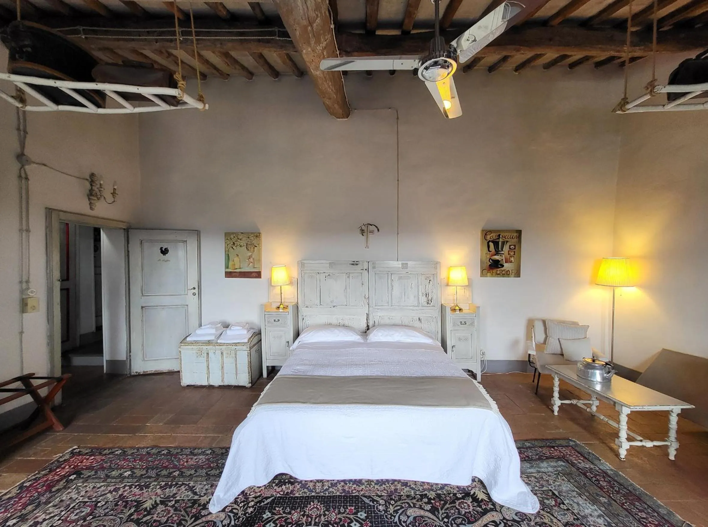 Photo of the whole room, Bed in Le Terrazze Del Chianti b&b Residenza d'Epoca e di Charme