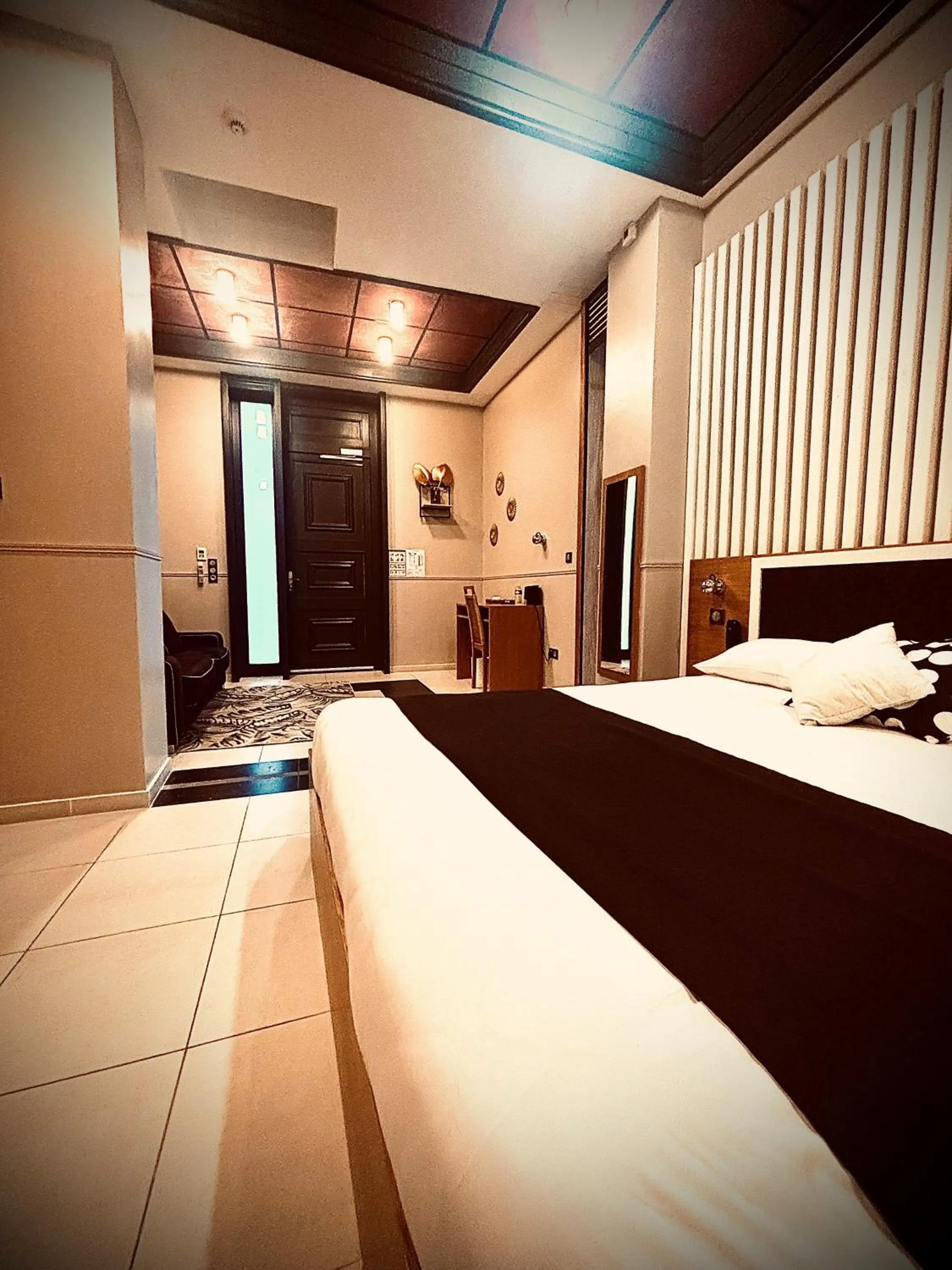 Photo of the whole room, Bed in Hôtel - Restaurant Au Tonnelier