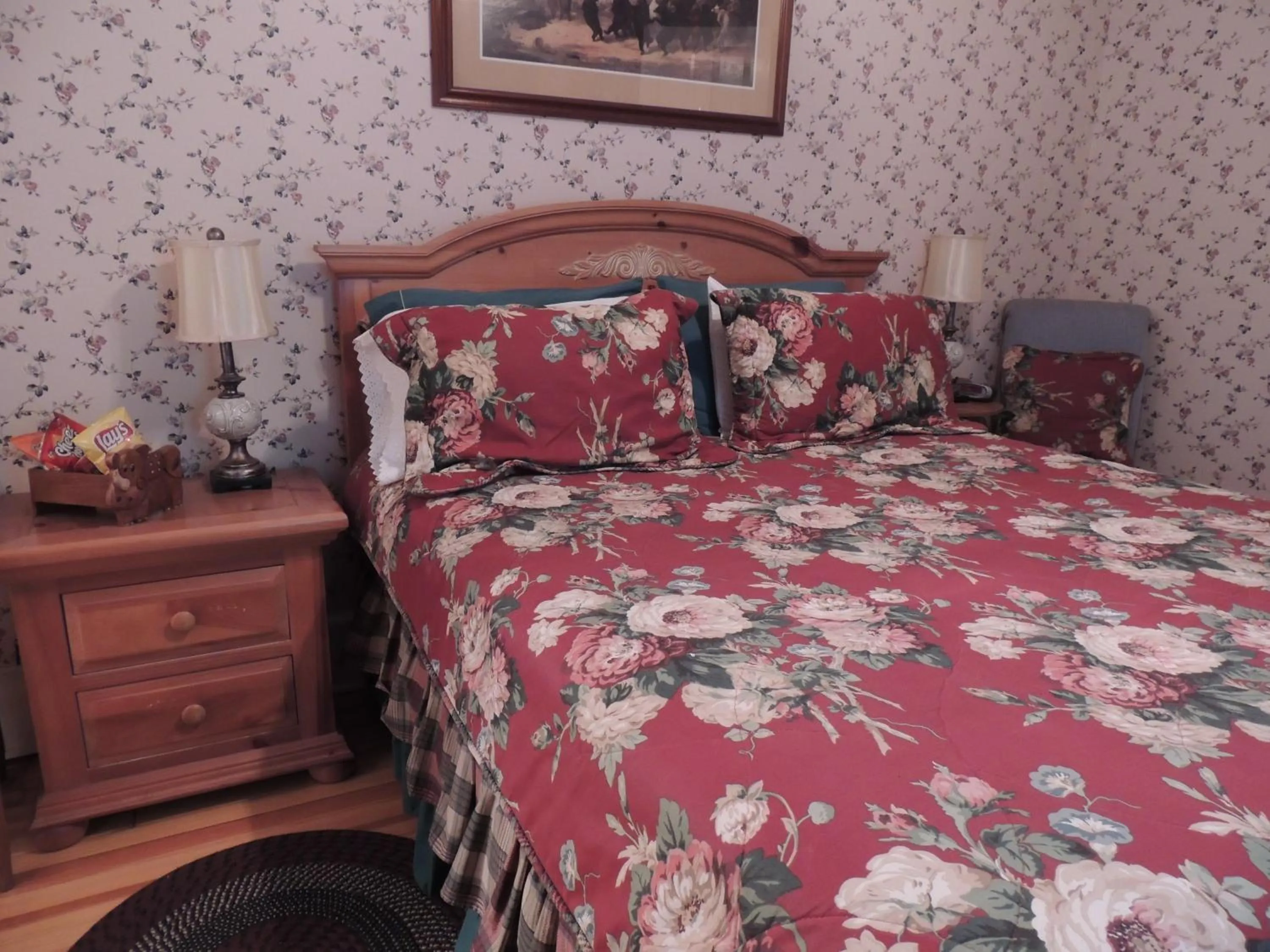 Bed in Brookview Manor Inn