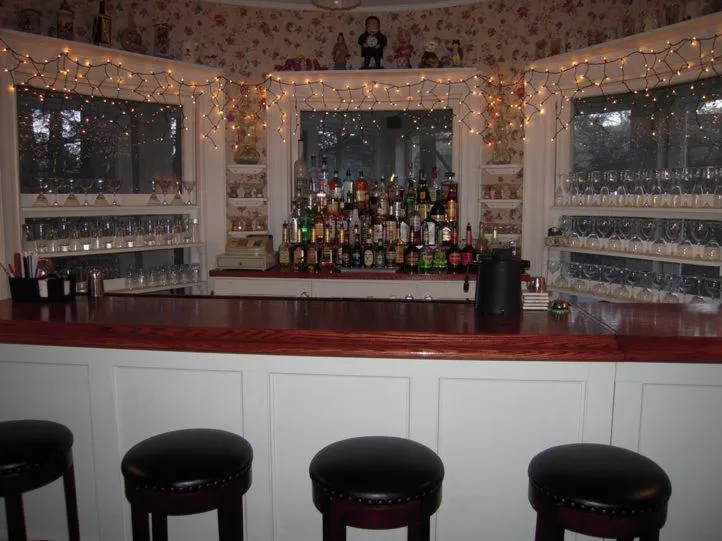 Lounge or bar in Brookview Manor Inn
