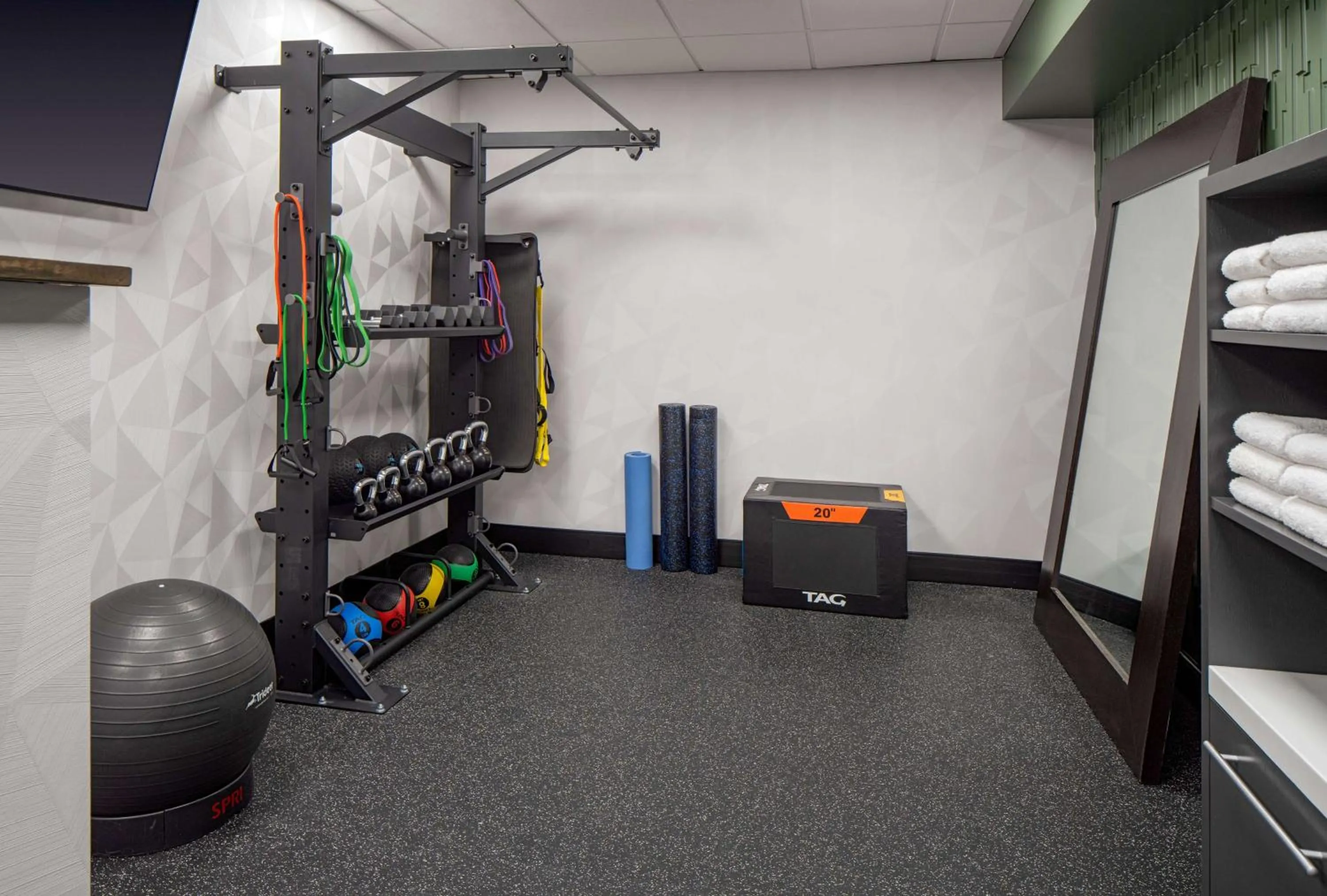 Fitness centre/facilities in Doubletree Suites by Hilton Salt Lake City