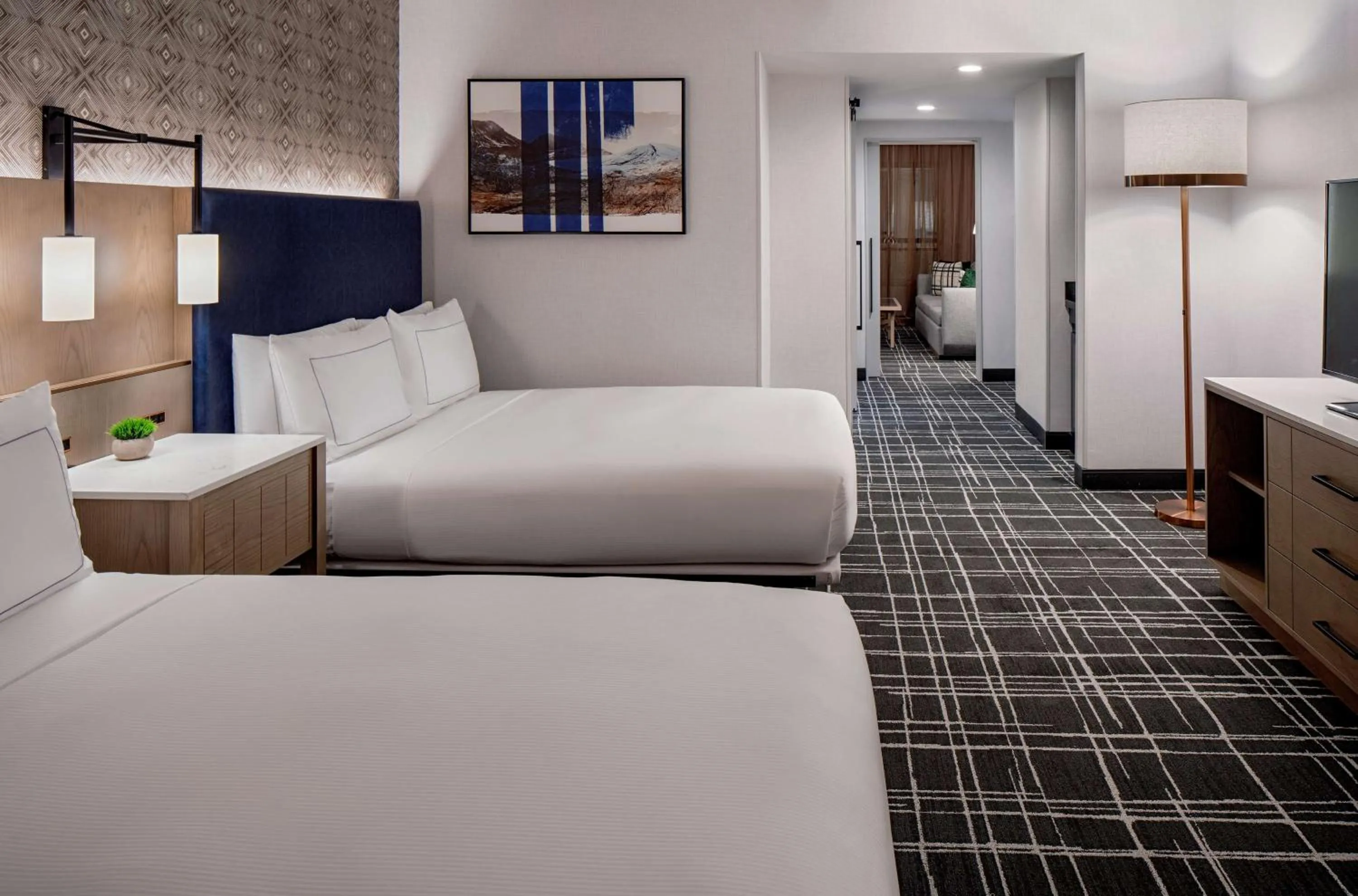 Bed in Doubletree Suites by Hilton Salt Lake City