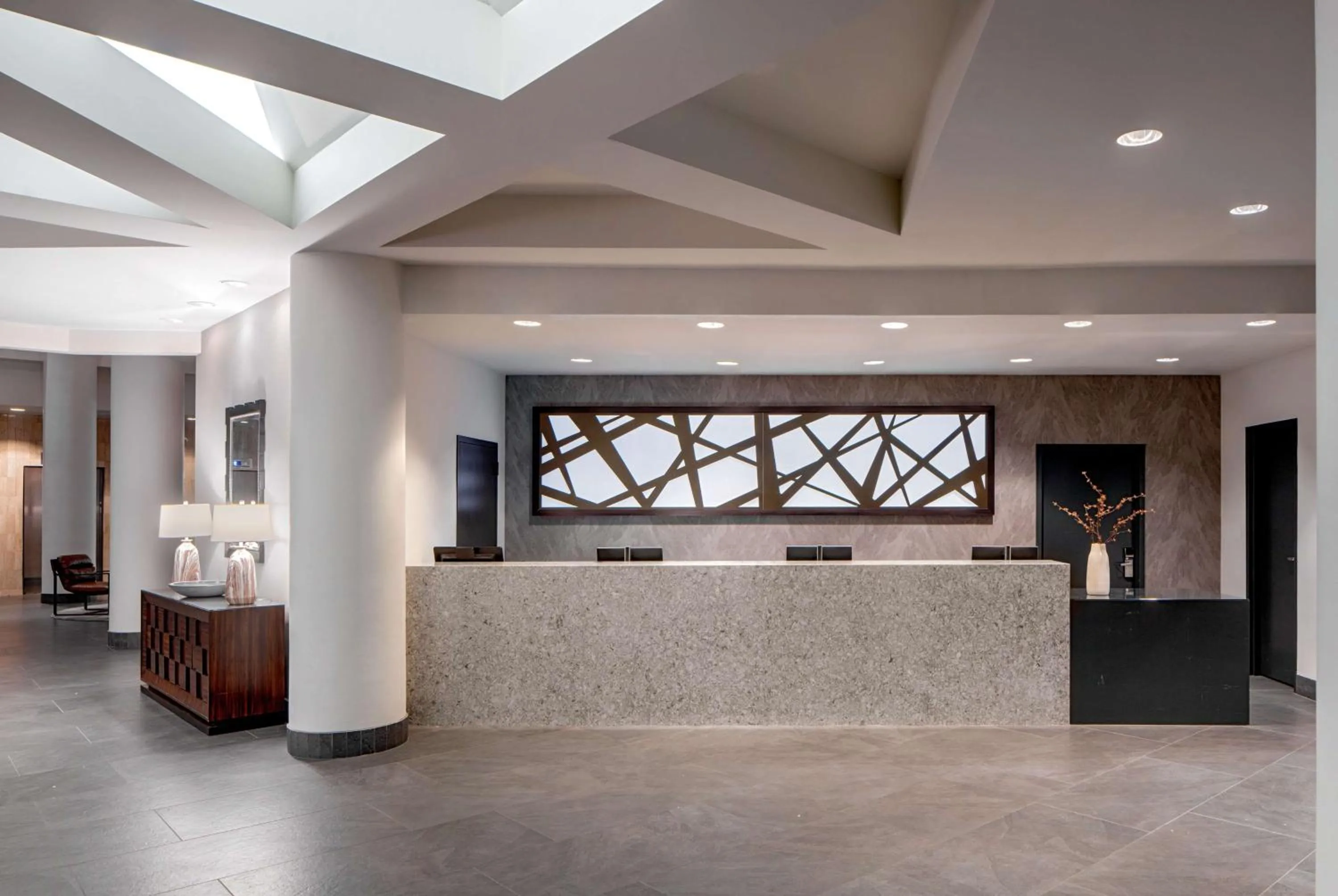 Lobby or reception in Doubletree Suites by Hilton Salt Lake City