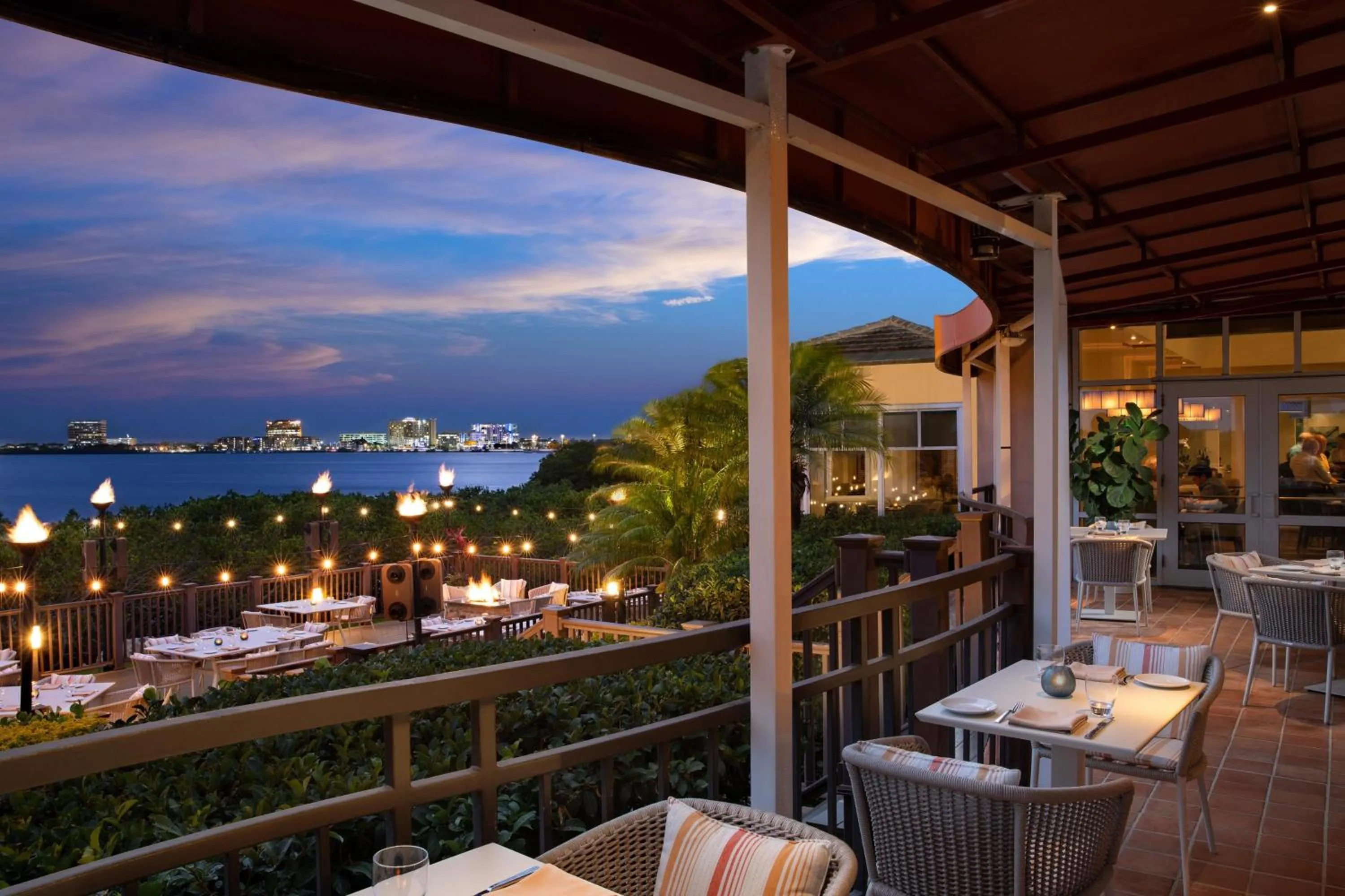 Restaurant/places to eat in Grand Hyatt Tampa Bay