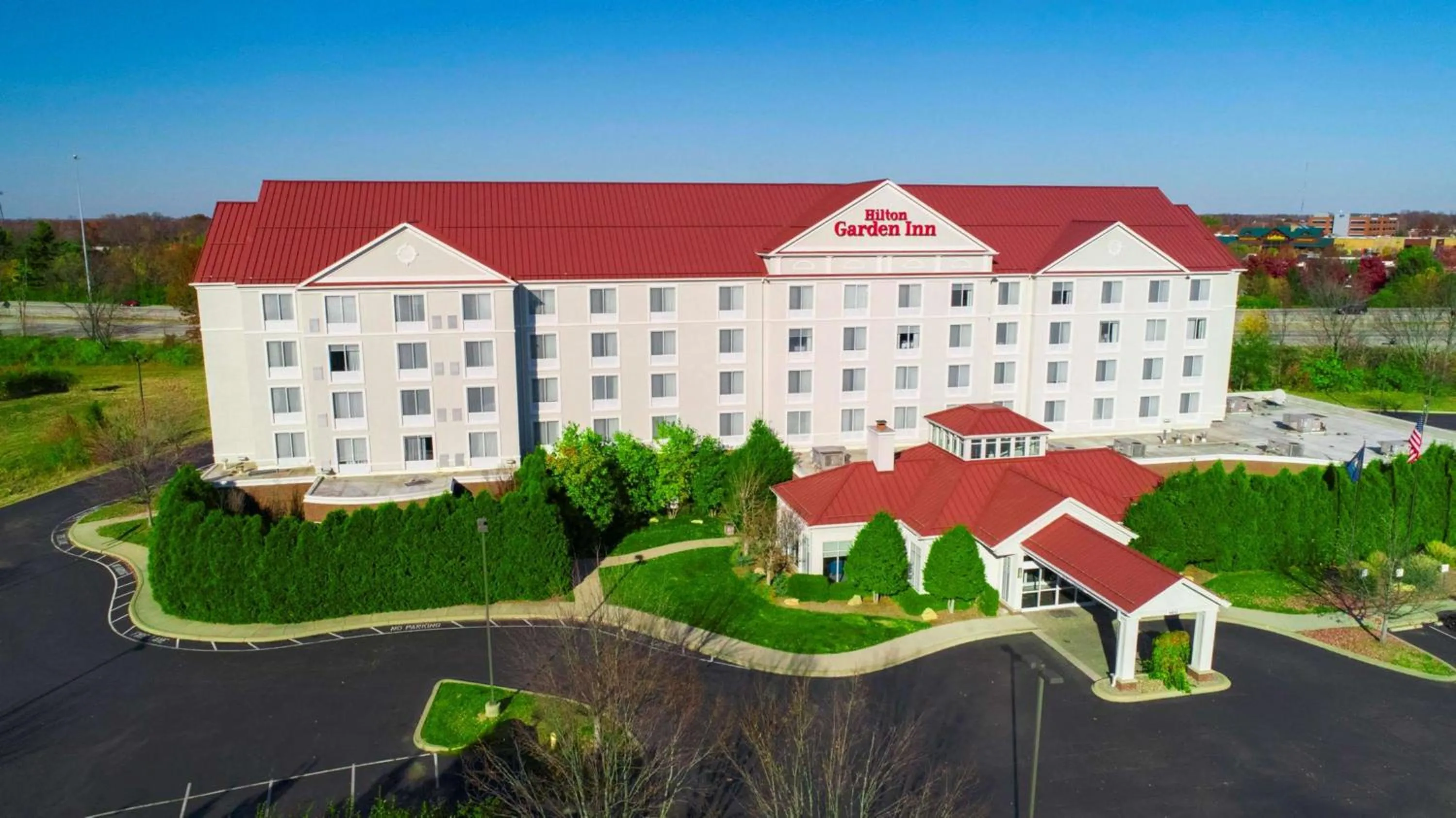 Property building in Hilton Garden Inn Louisville-Northeast
