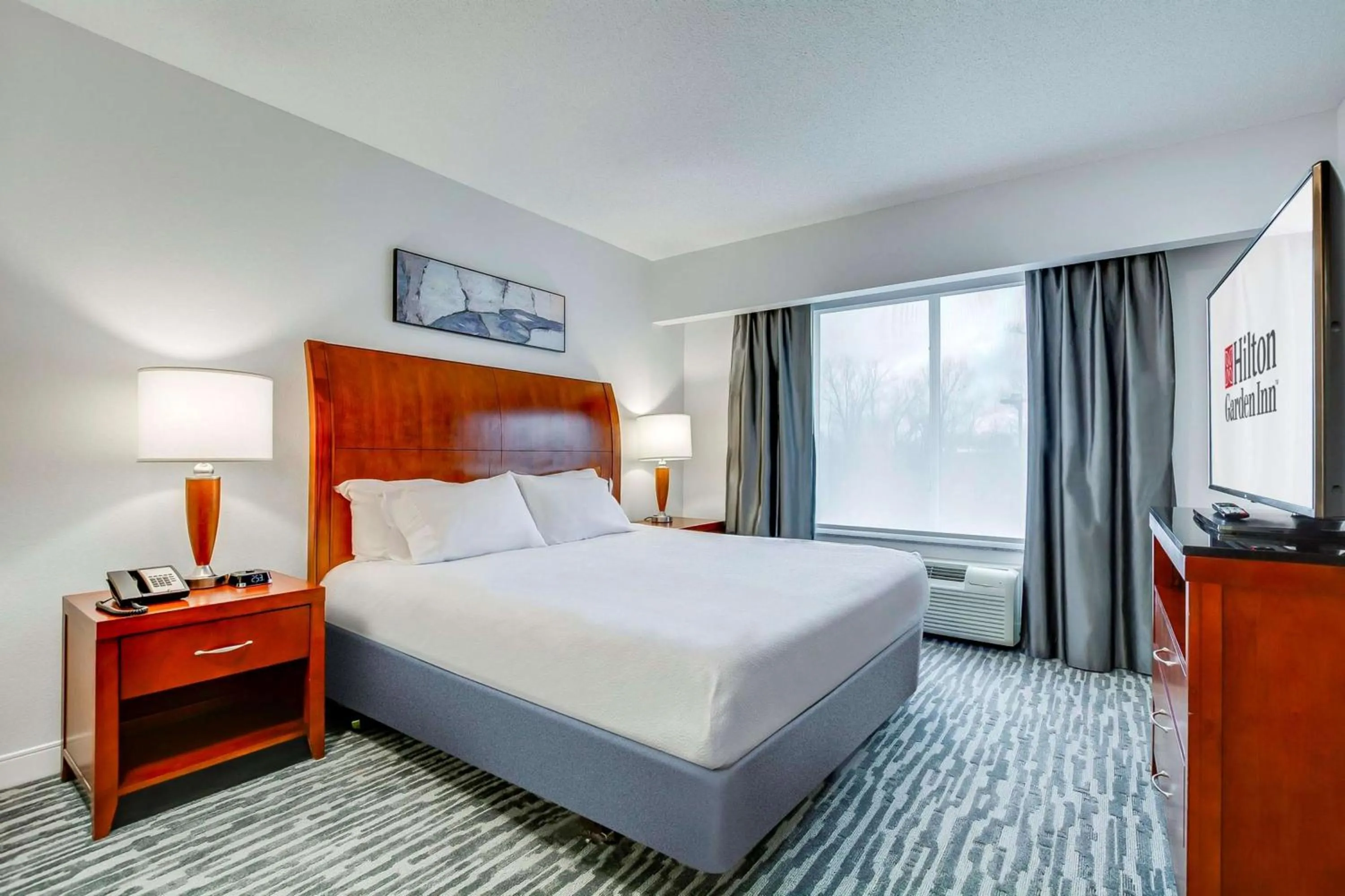 Bed in Hilton Garden Inn Louisville-Northeast