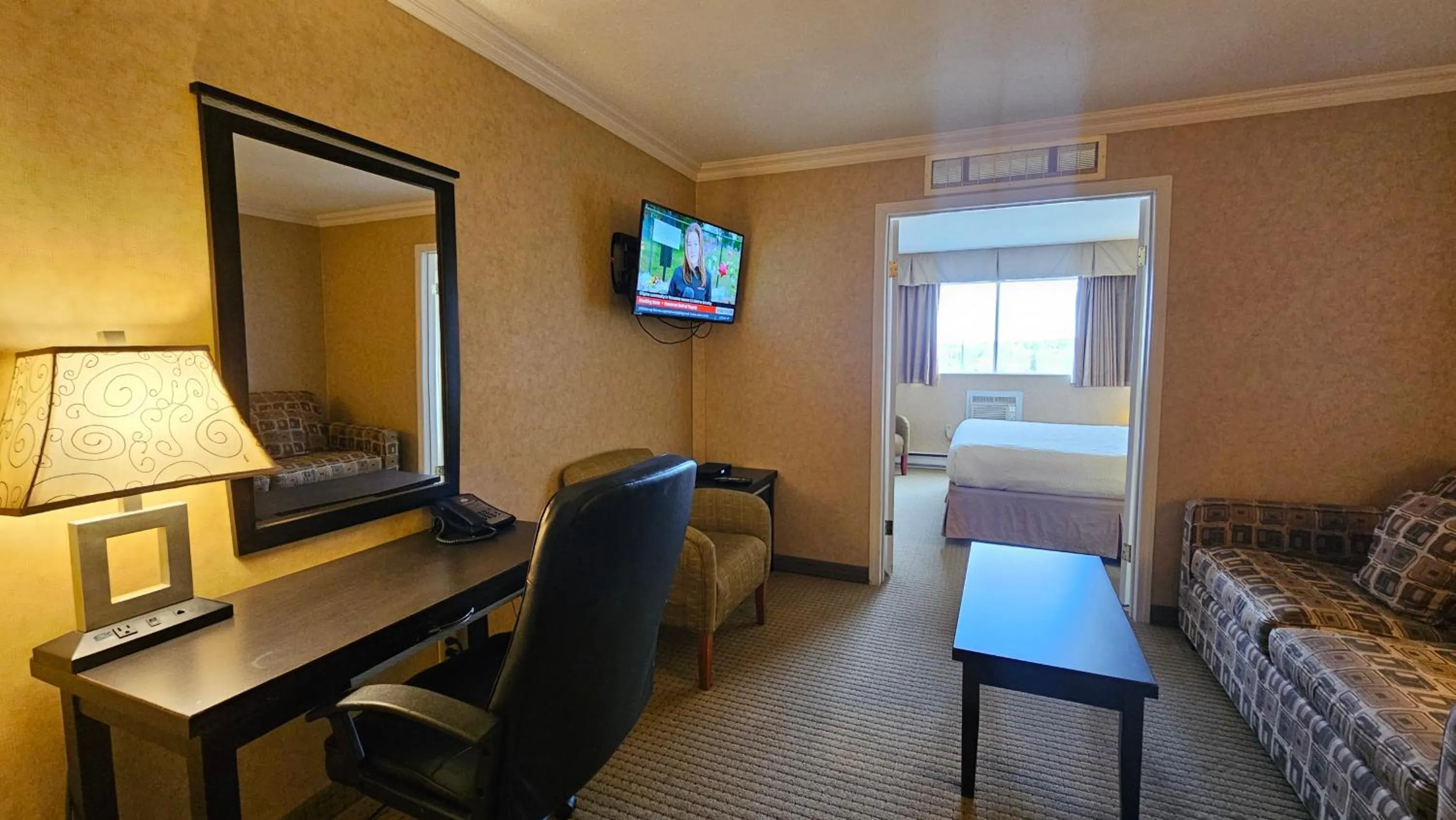 Living room, Bed in The George Dawson Inn & Conference Centre