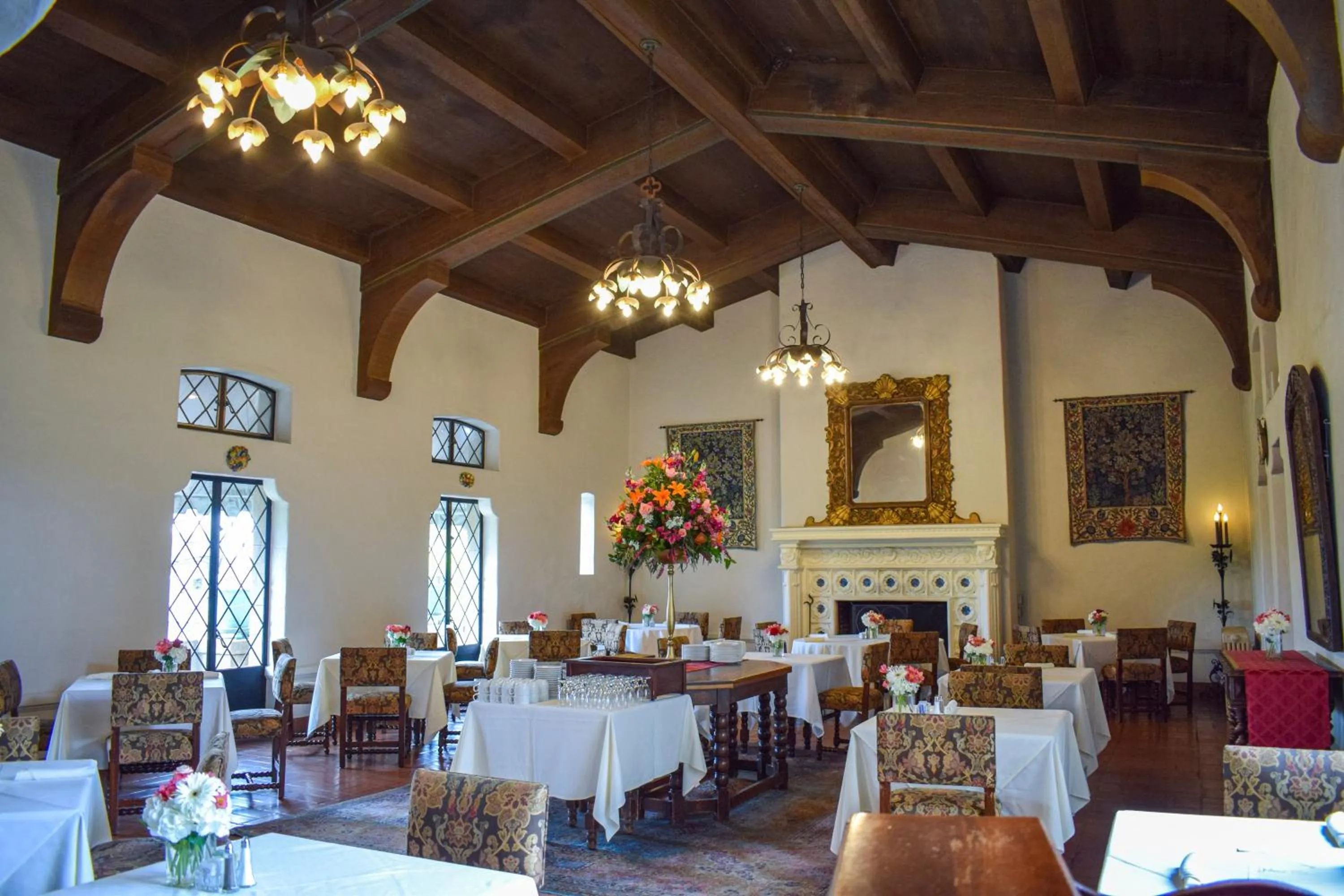 Restaurant/places to eat in Berkeley City Club Hotel