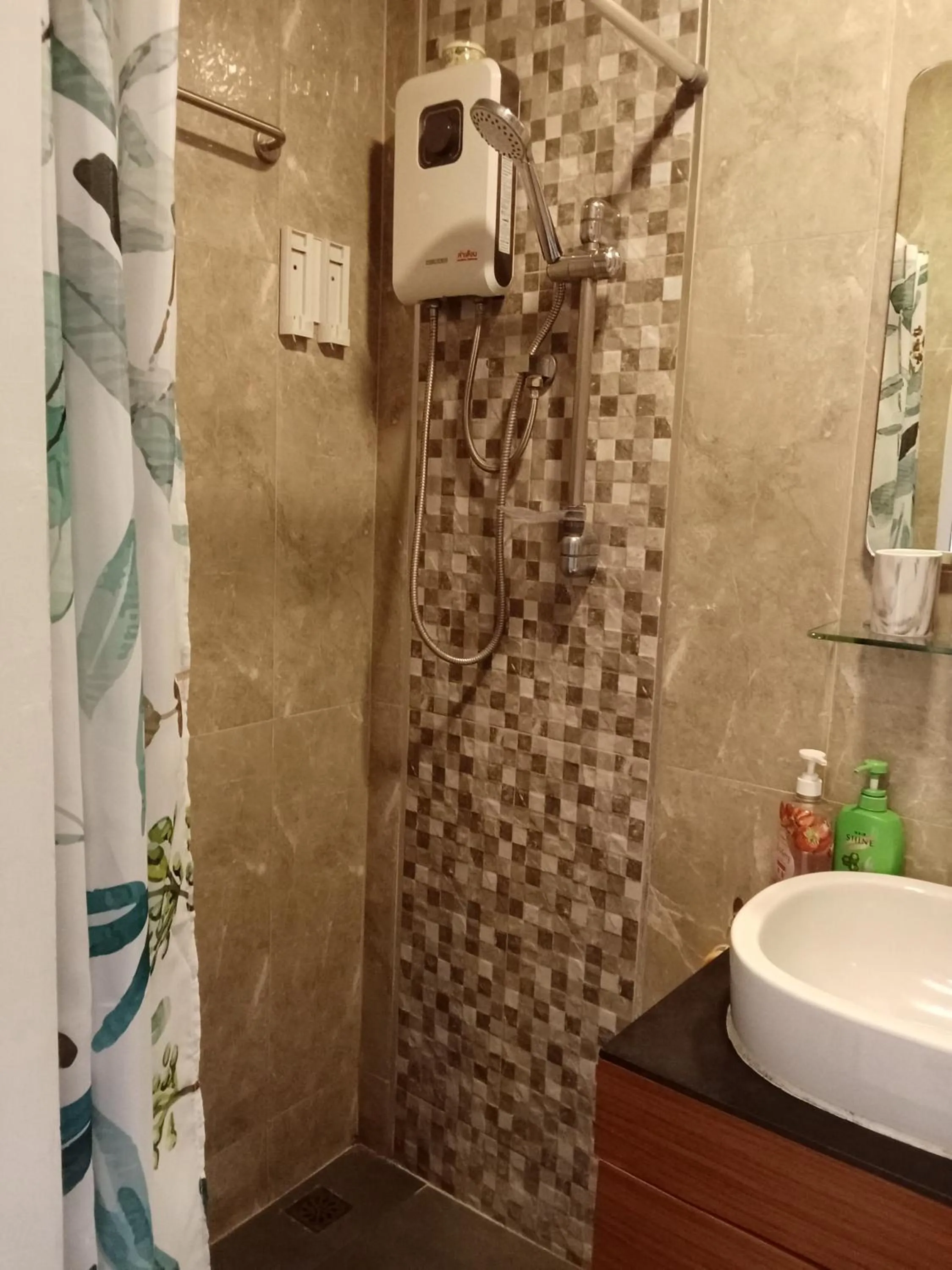 Property building in Suthep Home & Hostel