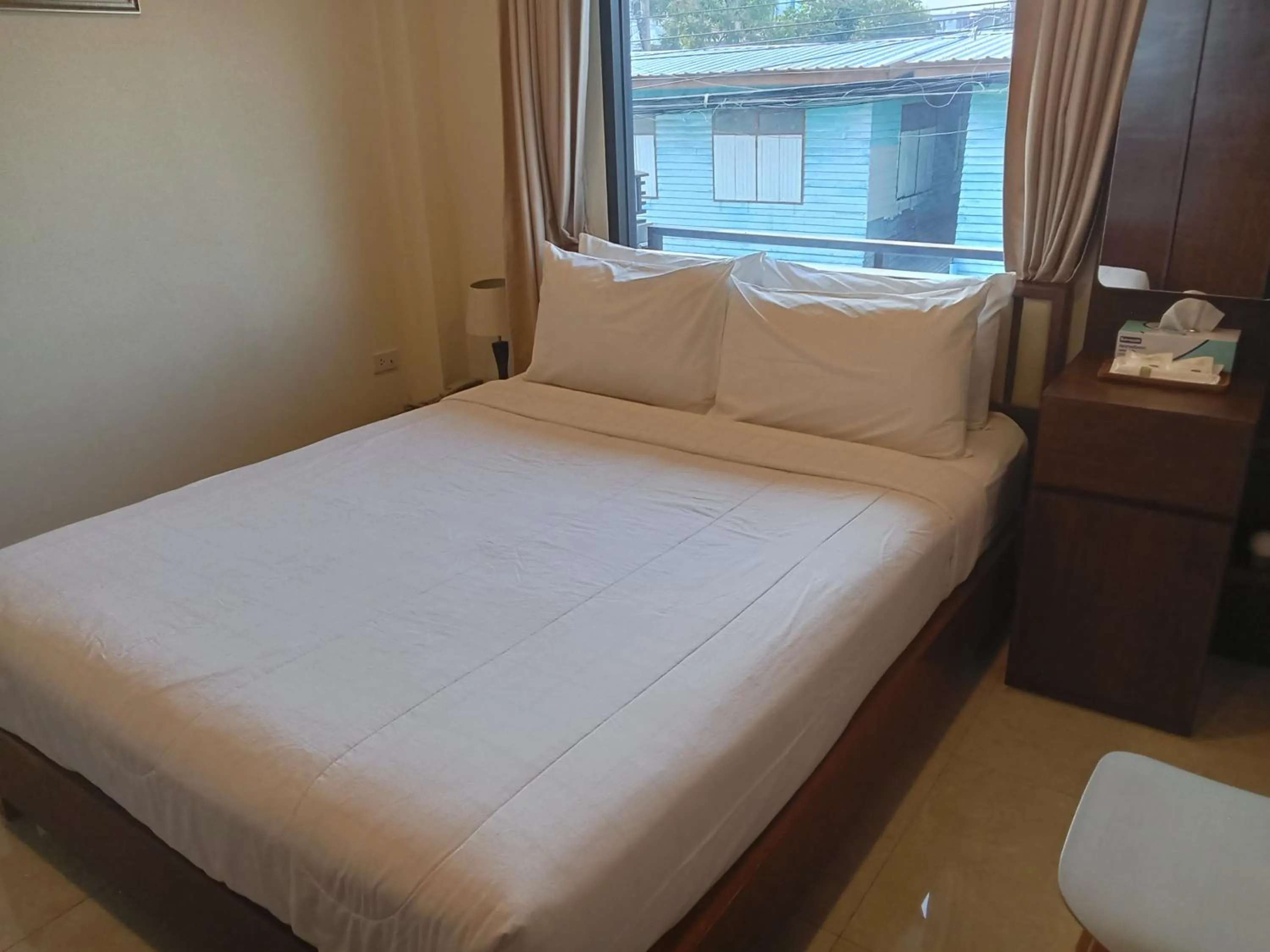 Property building, Bed in Suthep Home & Hostel