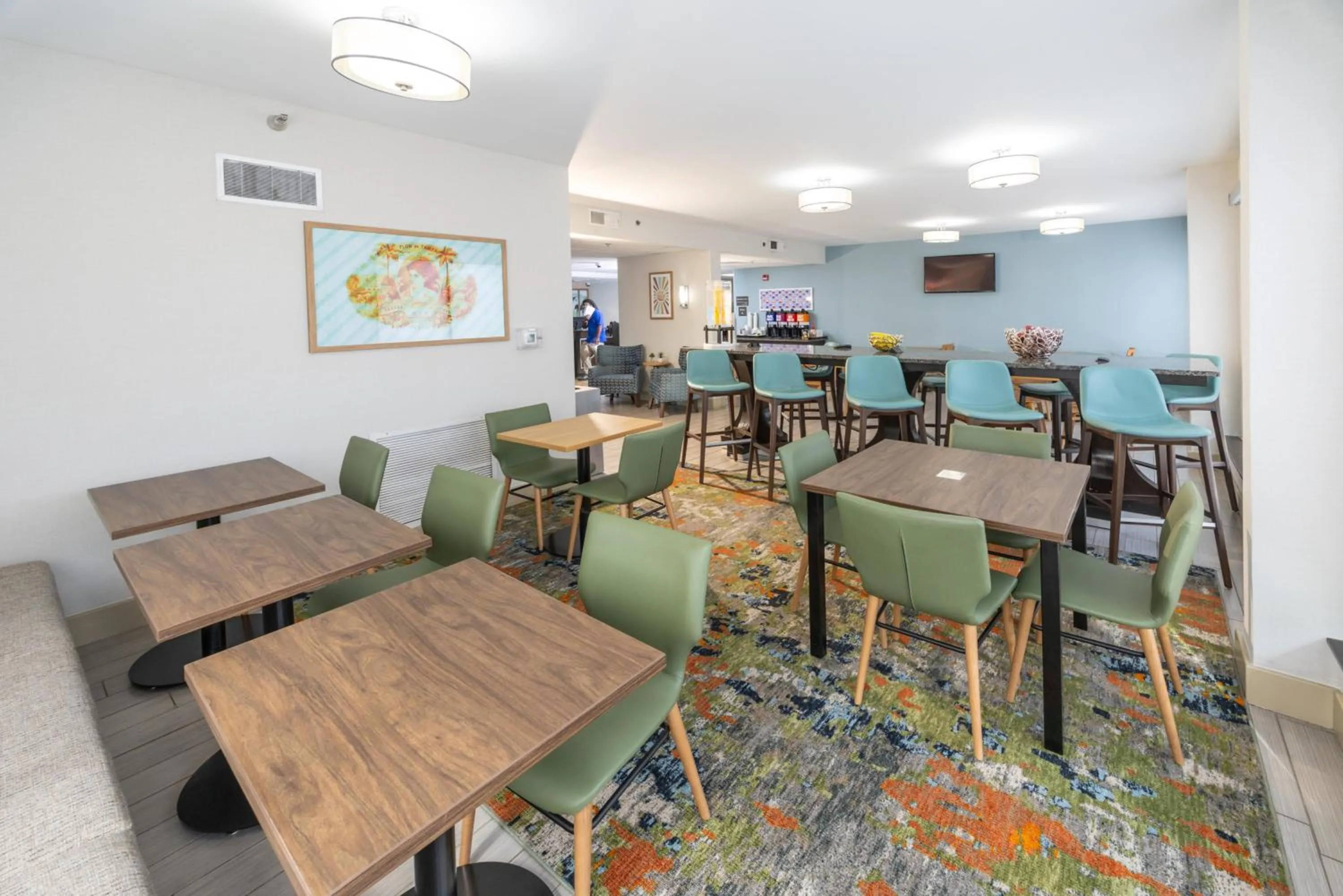 Breakfast in Hampton Inn Tampa International Airport/Westshore