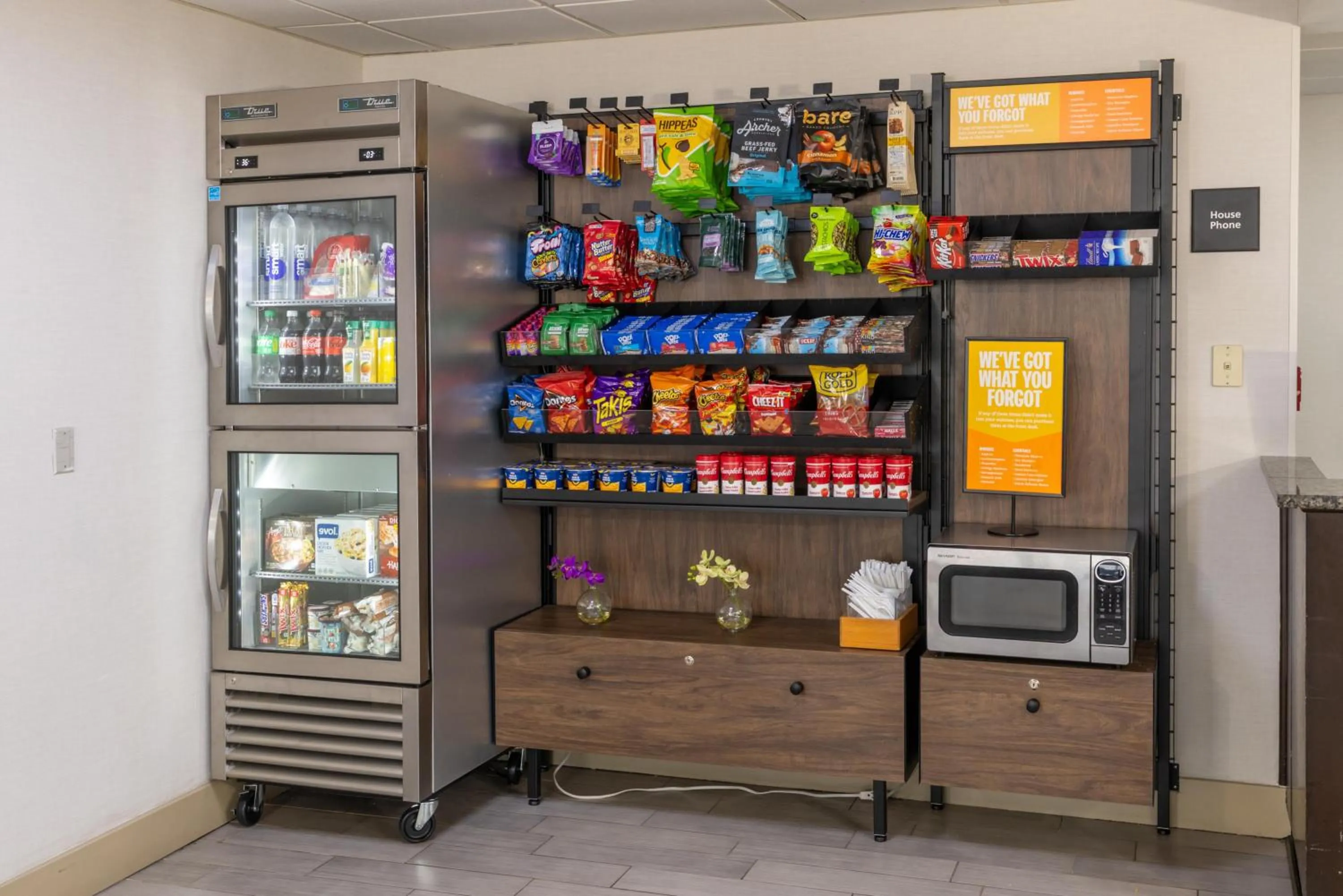 Restaurant/places to eat in Hampton Inn Tampa International Airport/Westshore