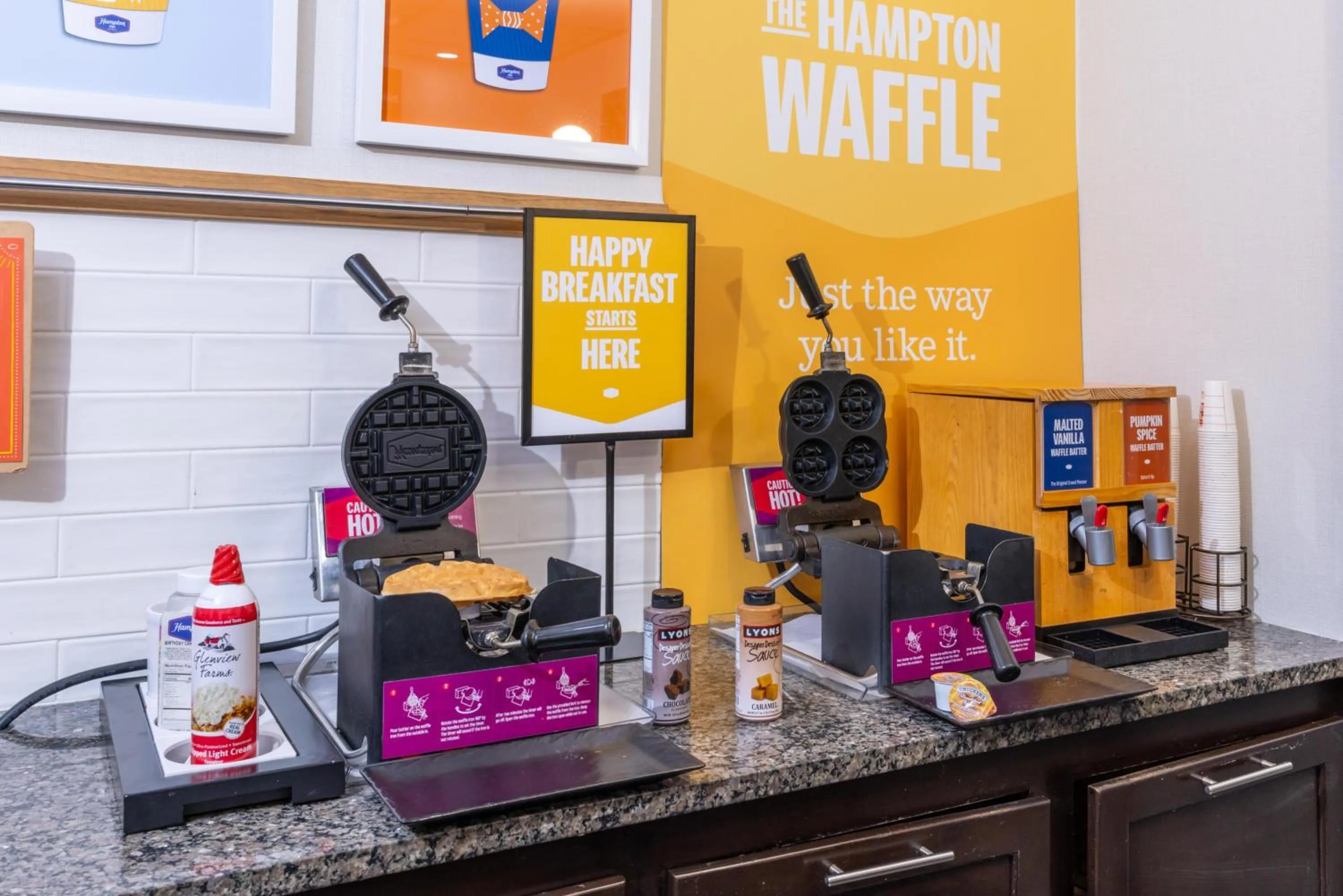 Breakfast in Hampton Inn Tampa International Airport/Westshore