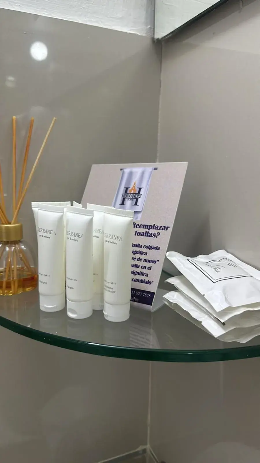 Double Room with Sea View in Hotel Hernández CTG Double Room with Sea View in Hotel Hernández CTG