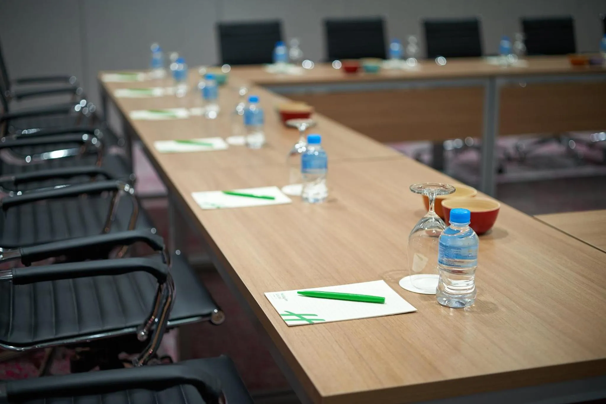 Meeting/conference room in Holiday Inn & Suites Saigon Airport by IHG