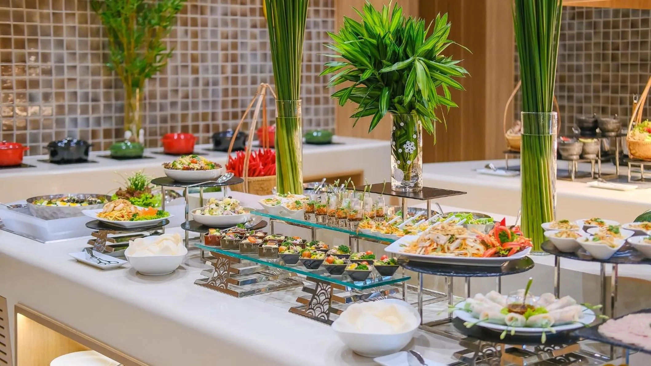 Meeting/conference room in Holiday Inn & Suites Saigon Airport by IHG