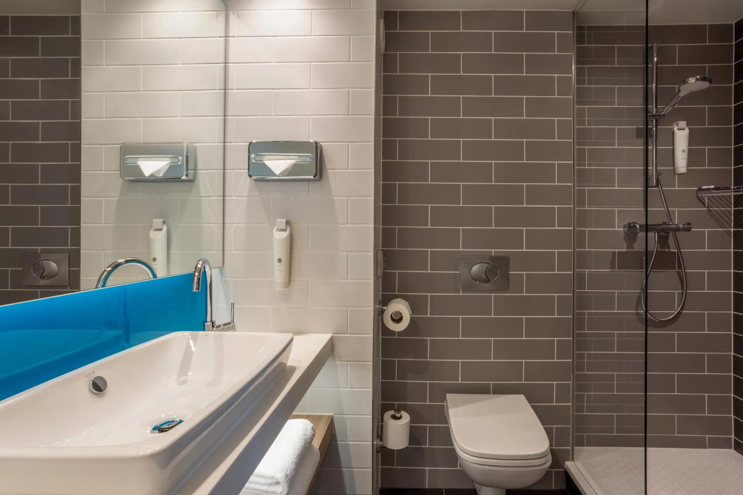 Bathroom in Holiday Inn Express Bridgwater M5, Jct24 by IHG