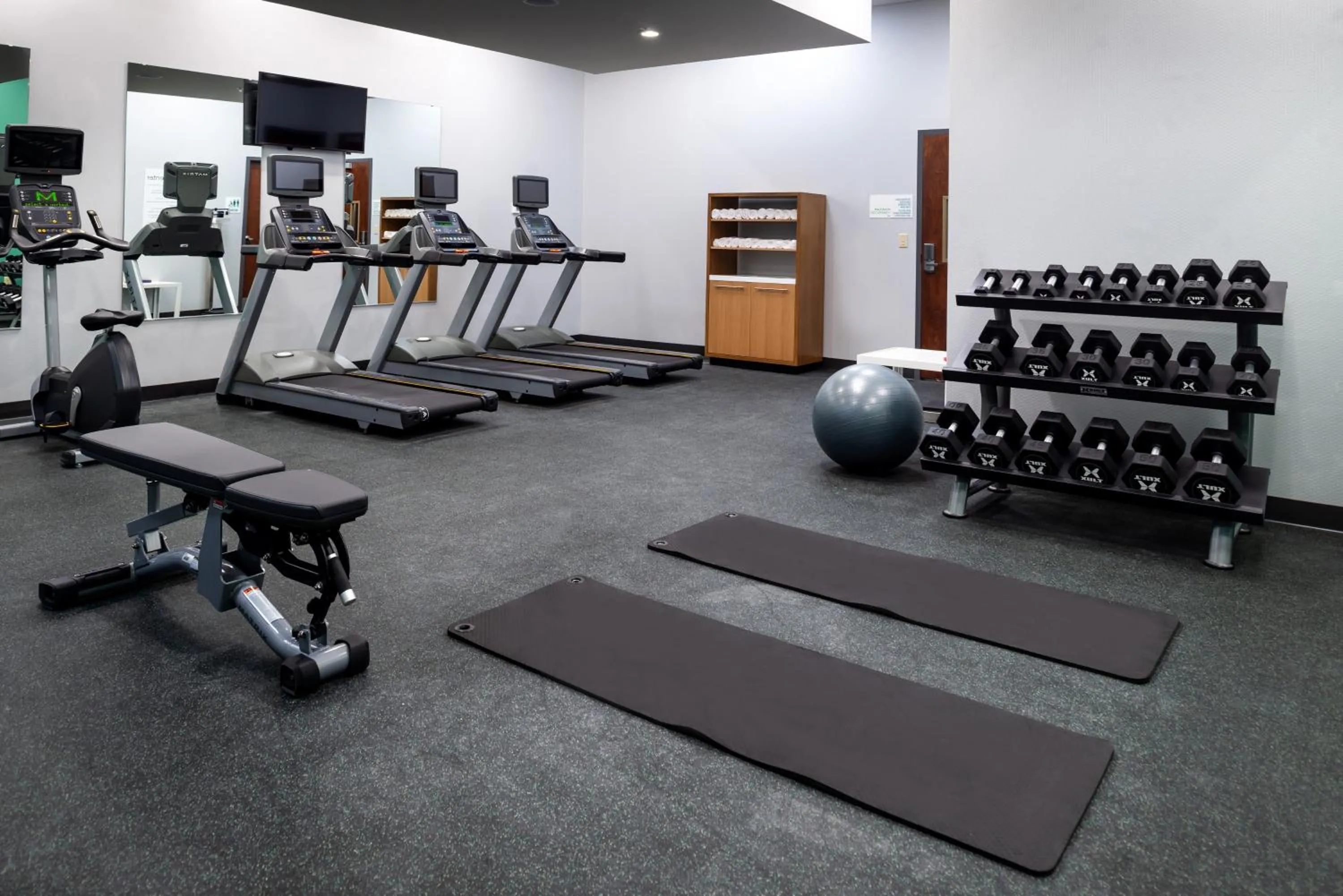 Fitness centre/facilities in Holiday Inn & Suites Orlando - I-Drive - Theme Parks by IHG