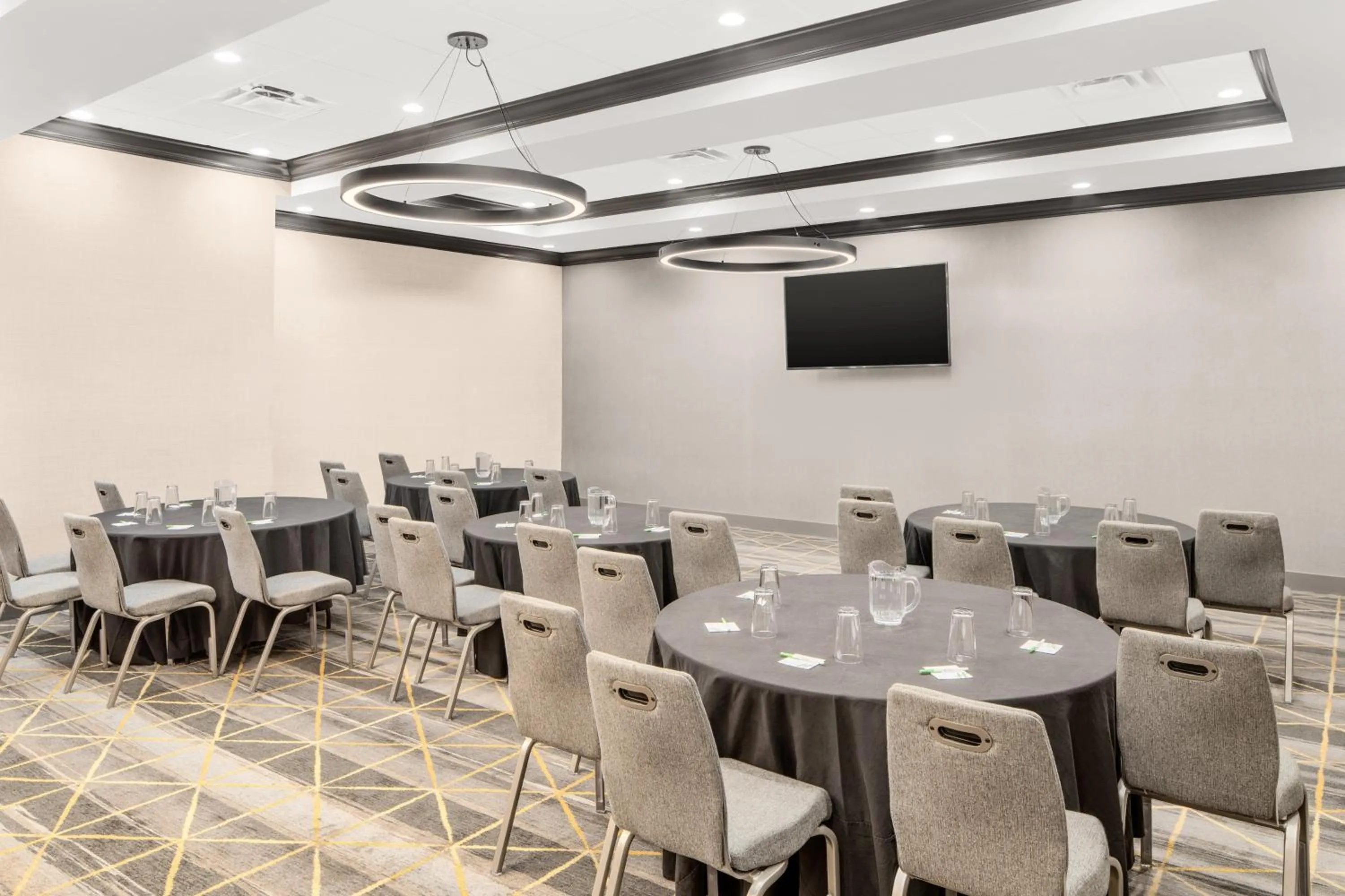 Meeting/conference room in Holiday Inn & Suites Orlando - I-Drive - Theme Parks by IHG