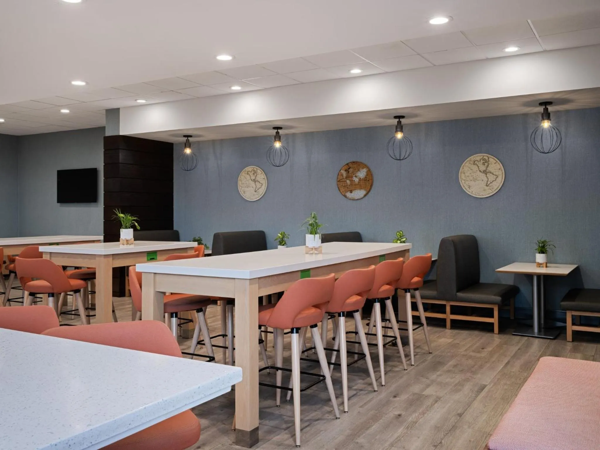 Restaurant/places to eat in Holiday Inn & Suites Orlando - I-Drive - Theme Parks by IHG