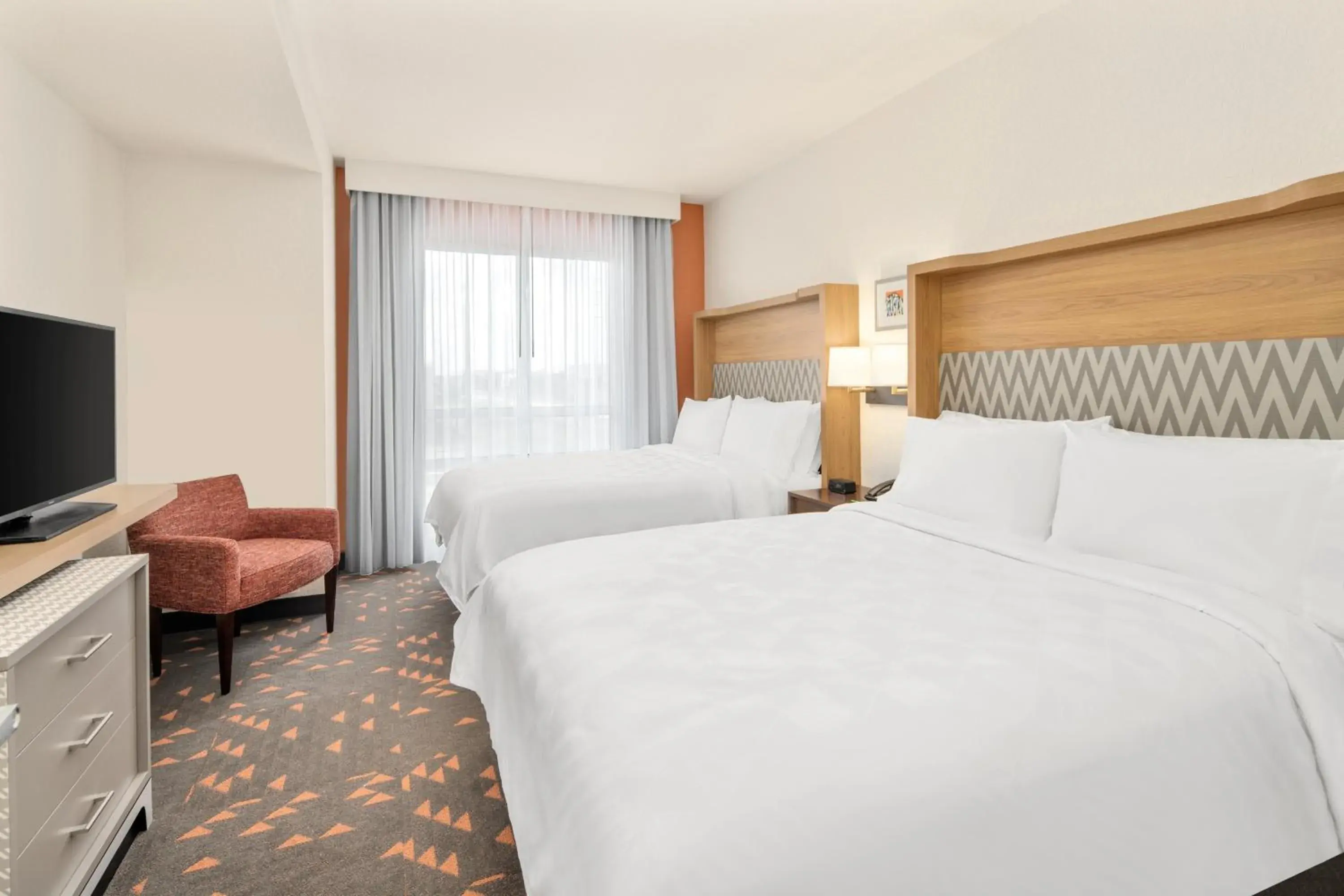 Queen Suite with Two Queen Beds in Holiday Inn & Suites Orlando - I-Drive - Theme Parks by IHG Queen Suite with Two Queen Beds in Holiday Inn & Suites Orlando - I-Drive - Theme Parks by IHG