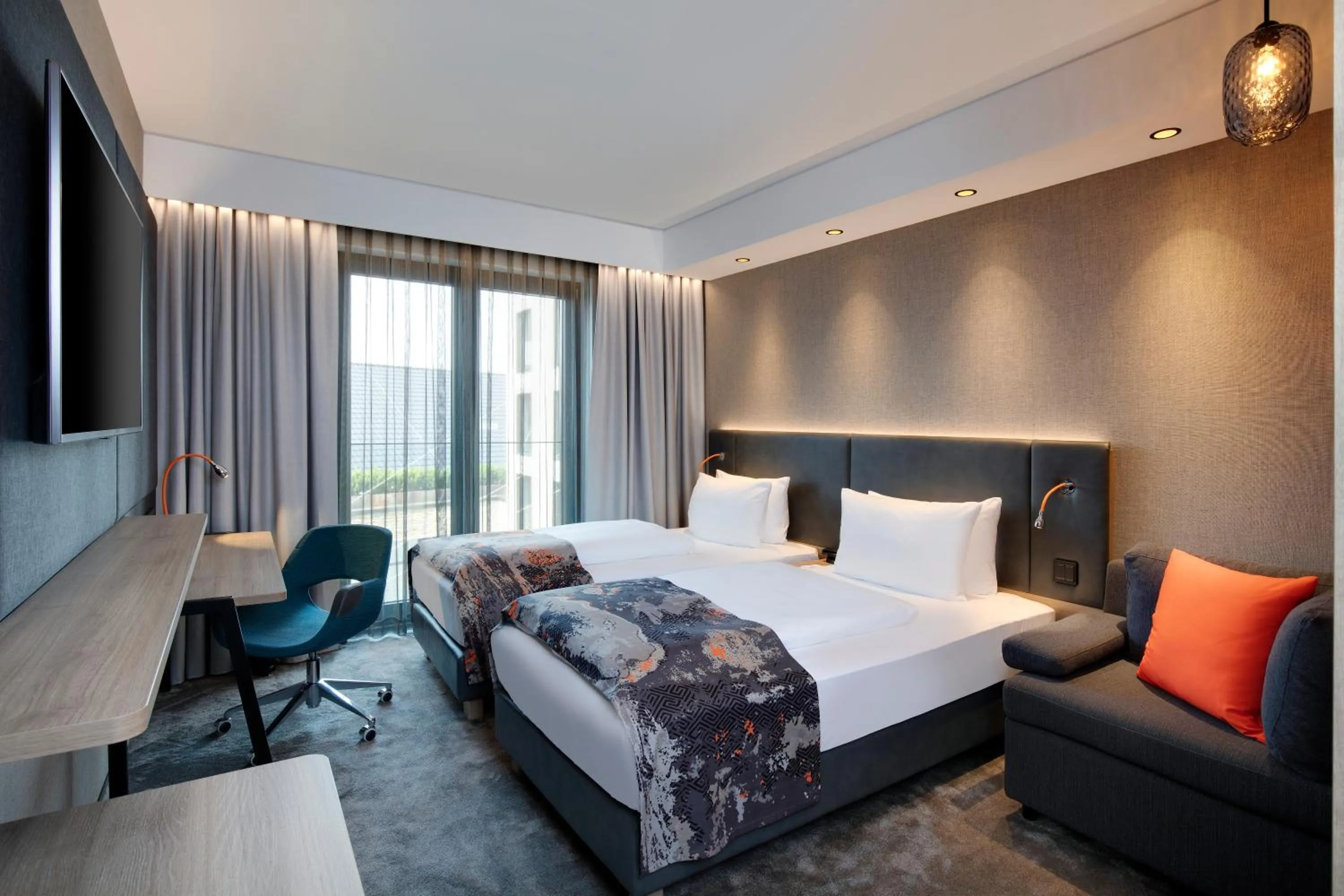 Photo of the whole room, Bed in Holiday Inn - Osnabrück by IHG