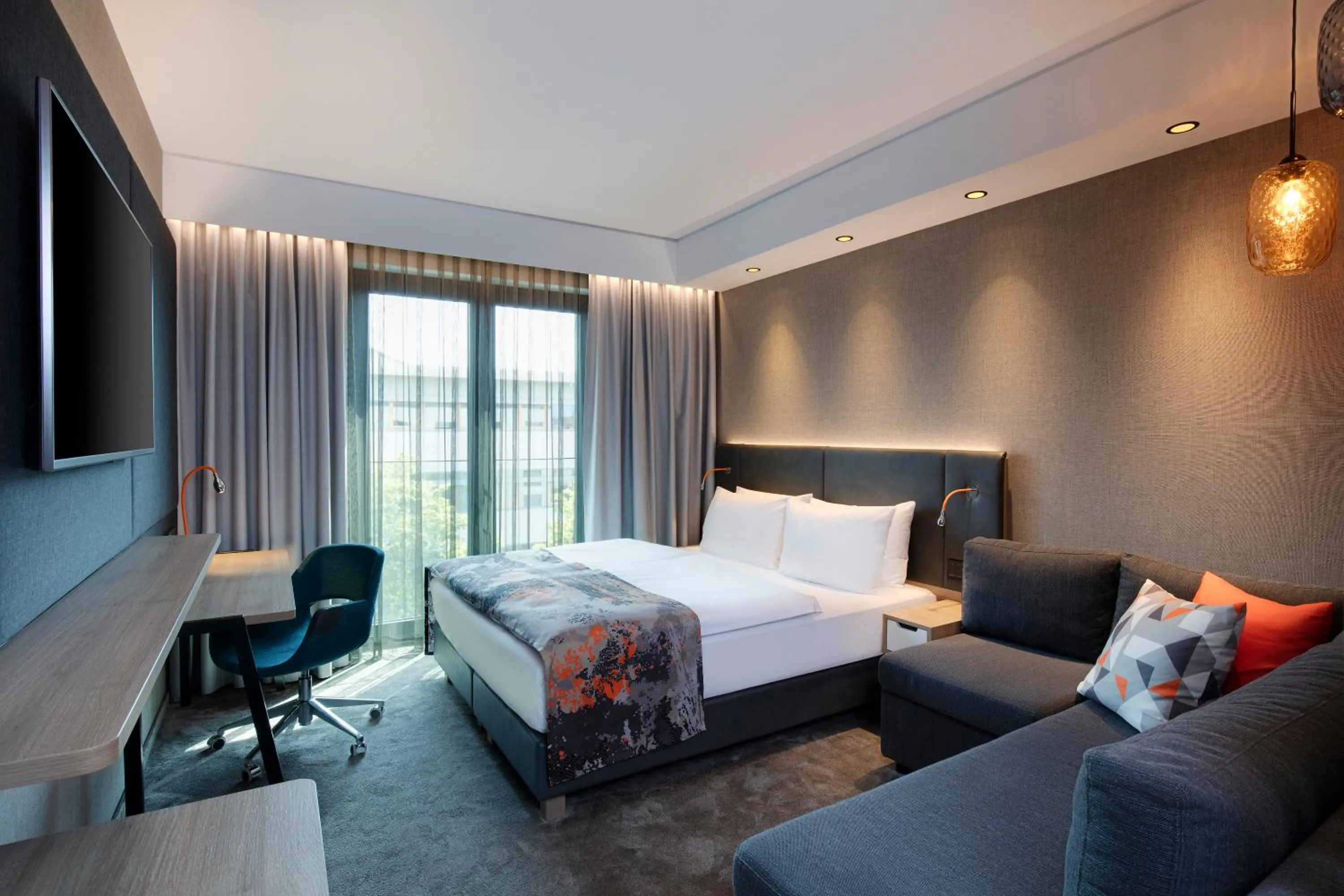 Photo of the whole room, Bed in Holiday Inn - Osnabrück by IHG