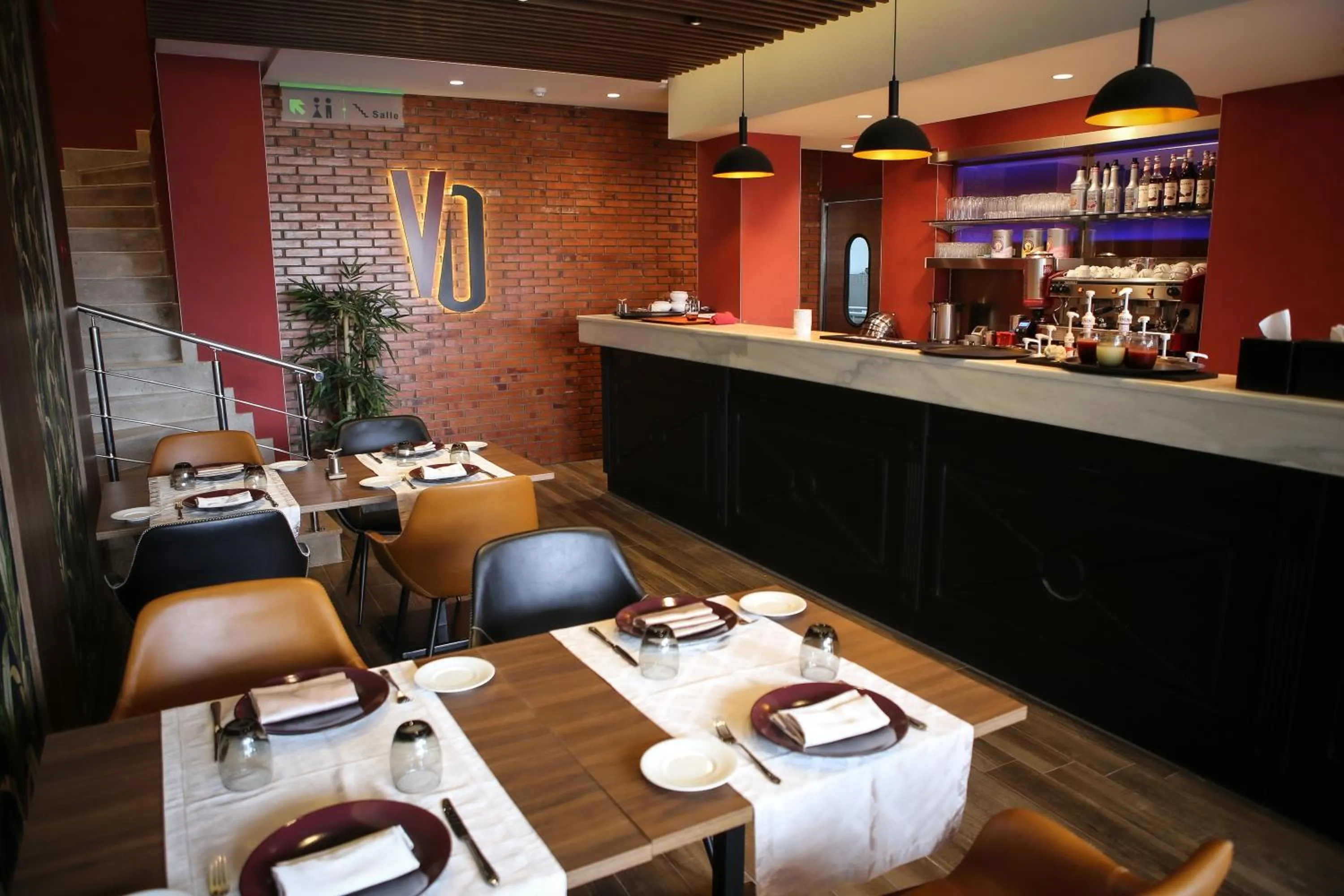 Restaurant/places to eat in ADAM Hotel Suites