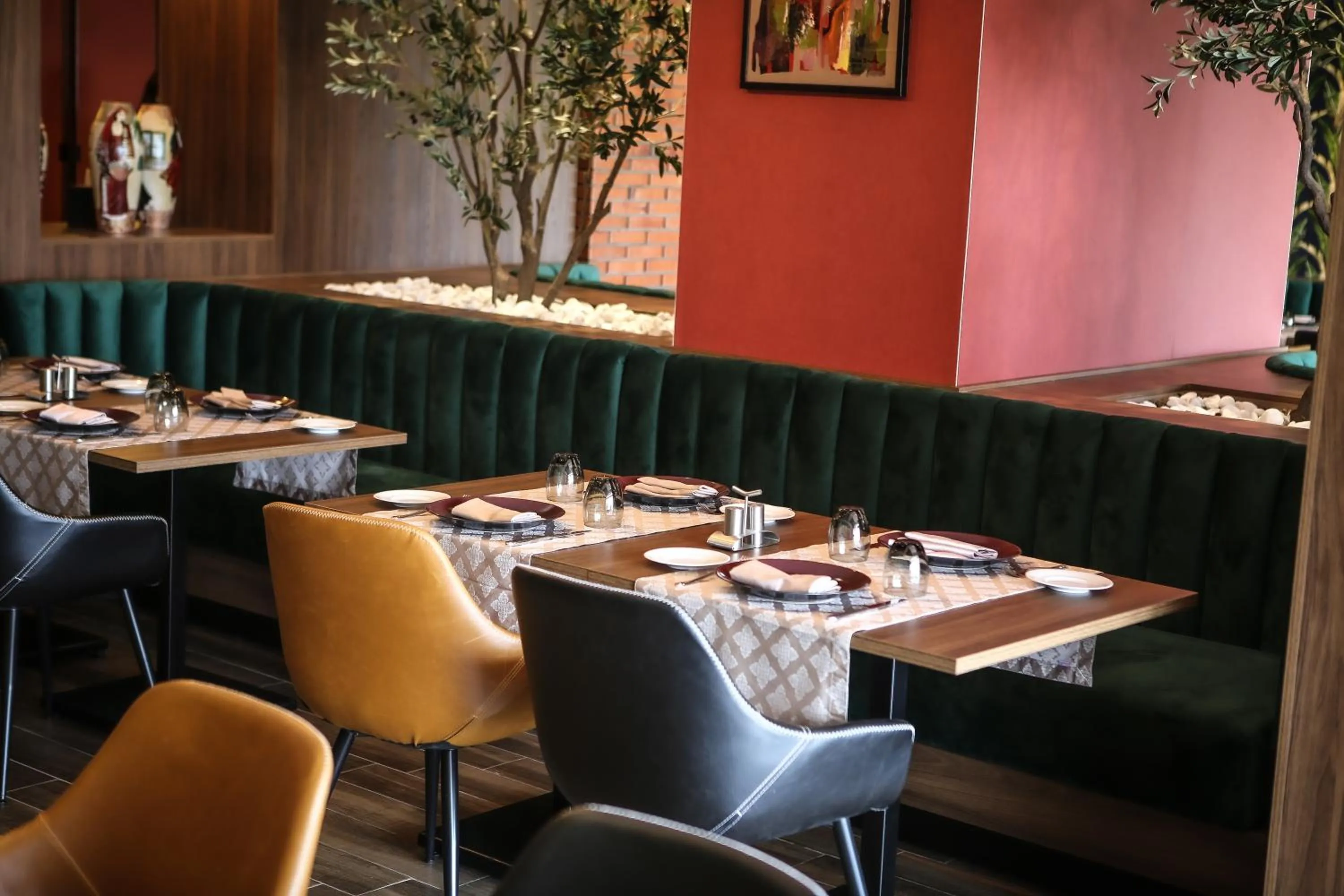 Restaurant/places to eat in ADAM Hotel Suites