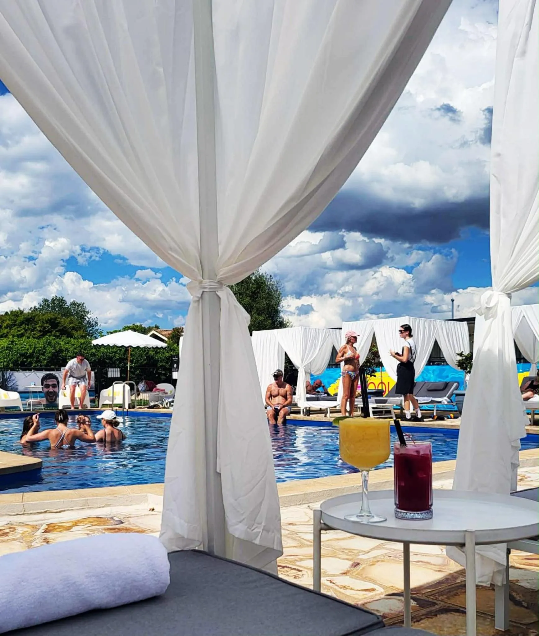 Swimming pool in The Oriana Orange - Retro Hotel & Resort