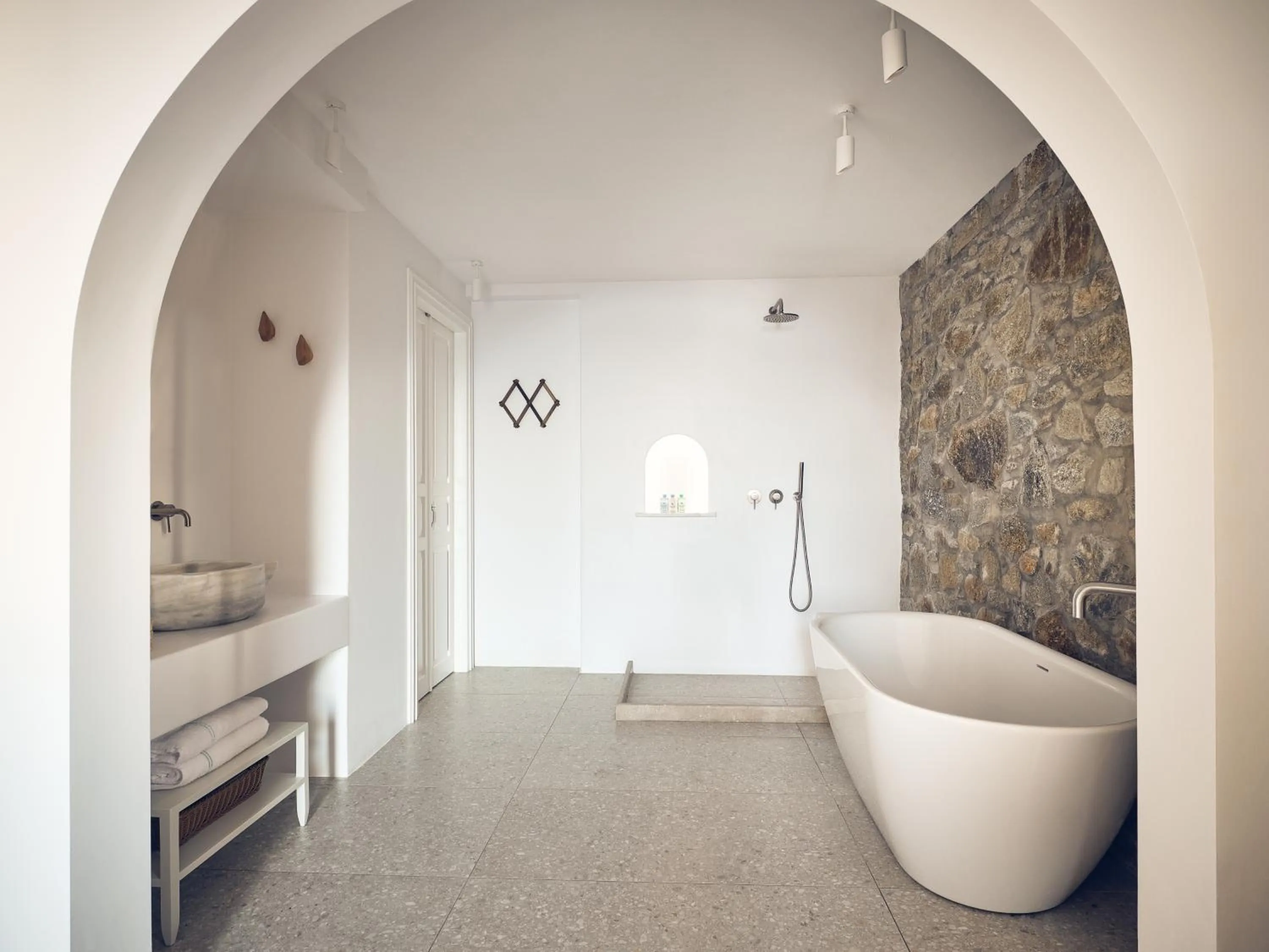 Bathroom in Belvedere Mykonos - Hilltop Rooms & Suites - The Leading Hotels of the World