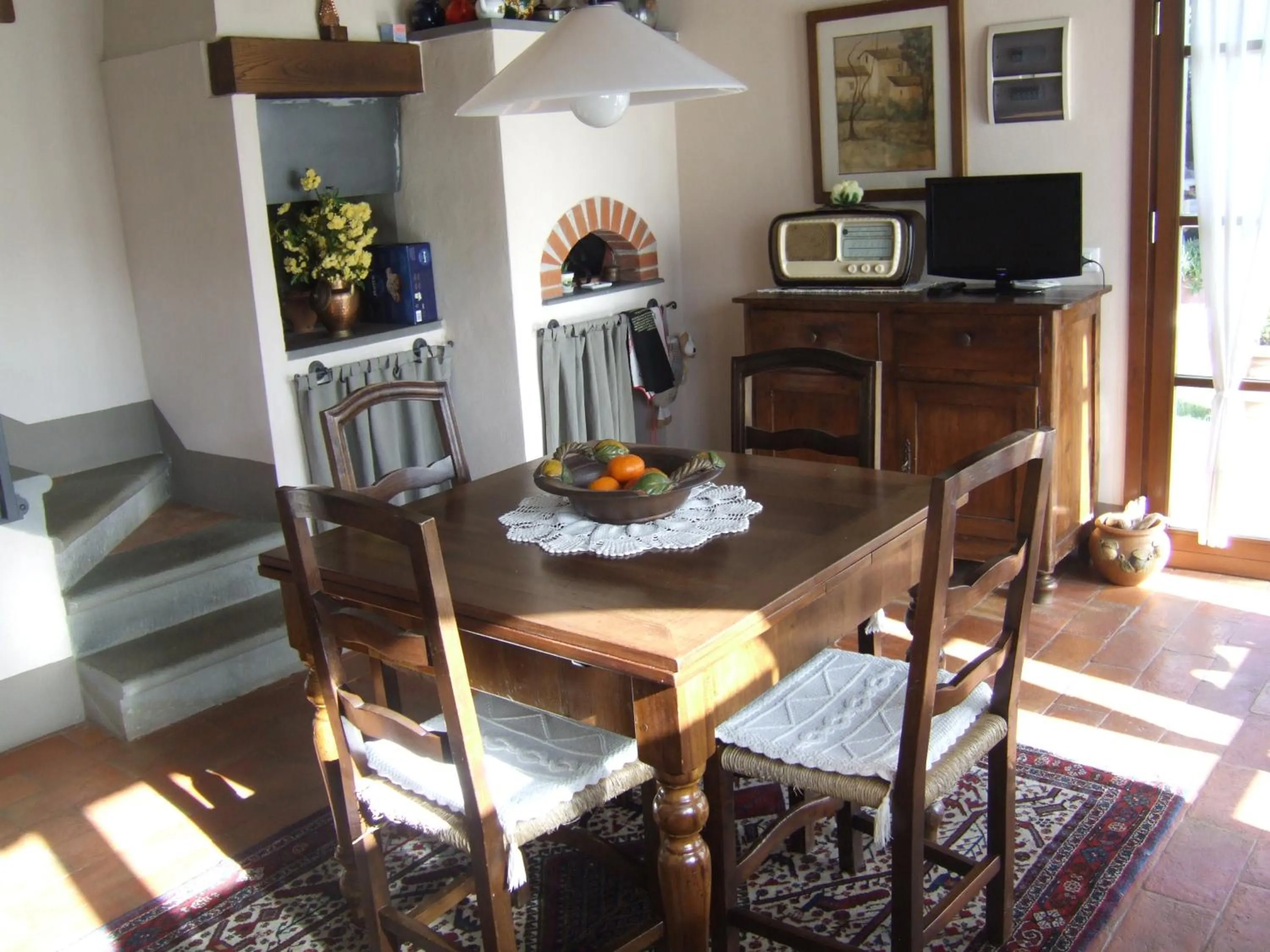 Communal kitchen in podere Sanlorenzo