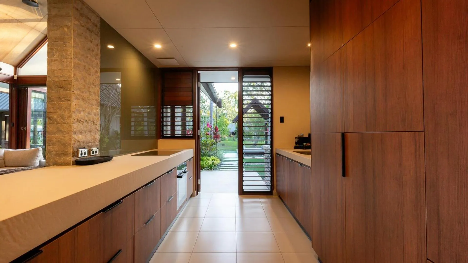Kitchen or kitchenette in Niramaya Villas and Spa