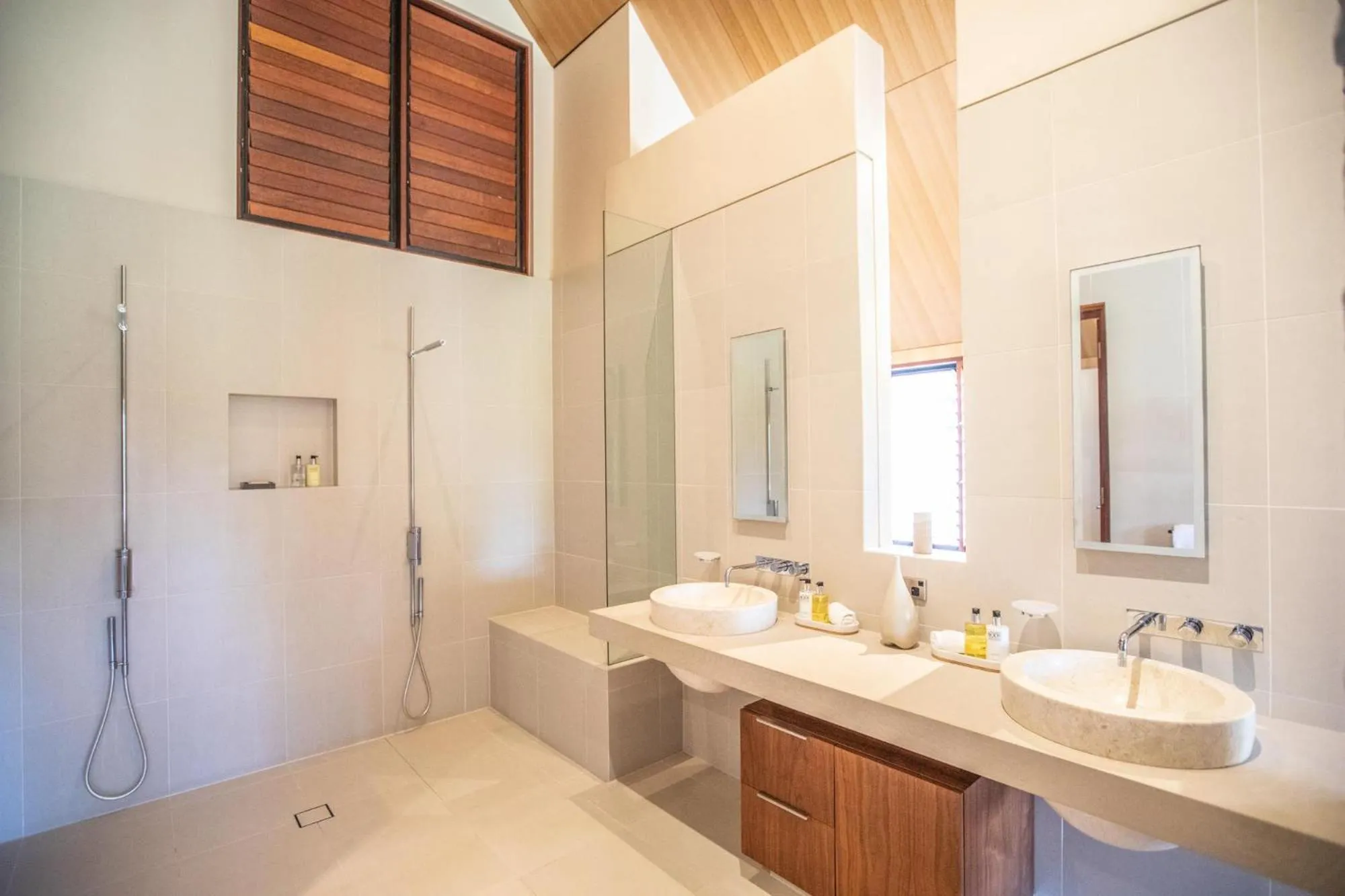 Bathroom in Niramaya Villas and Spa