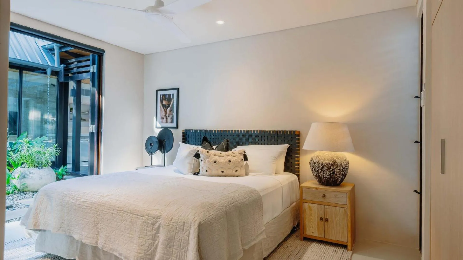 Bedroom, Bed in Niramaya Villas and Spa