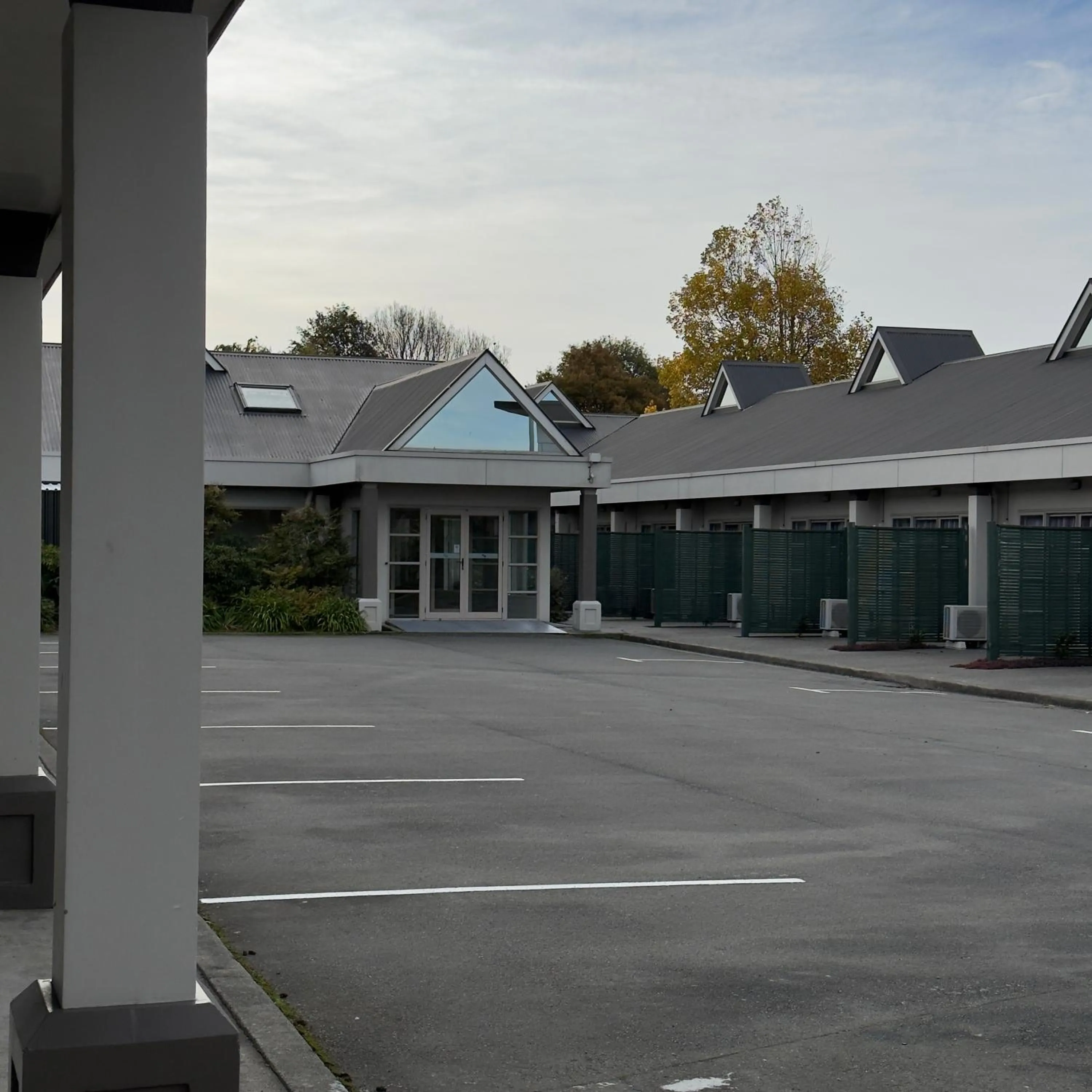 Parking in The Garden Hotel